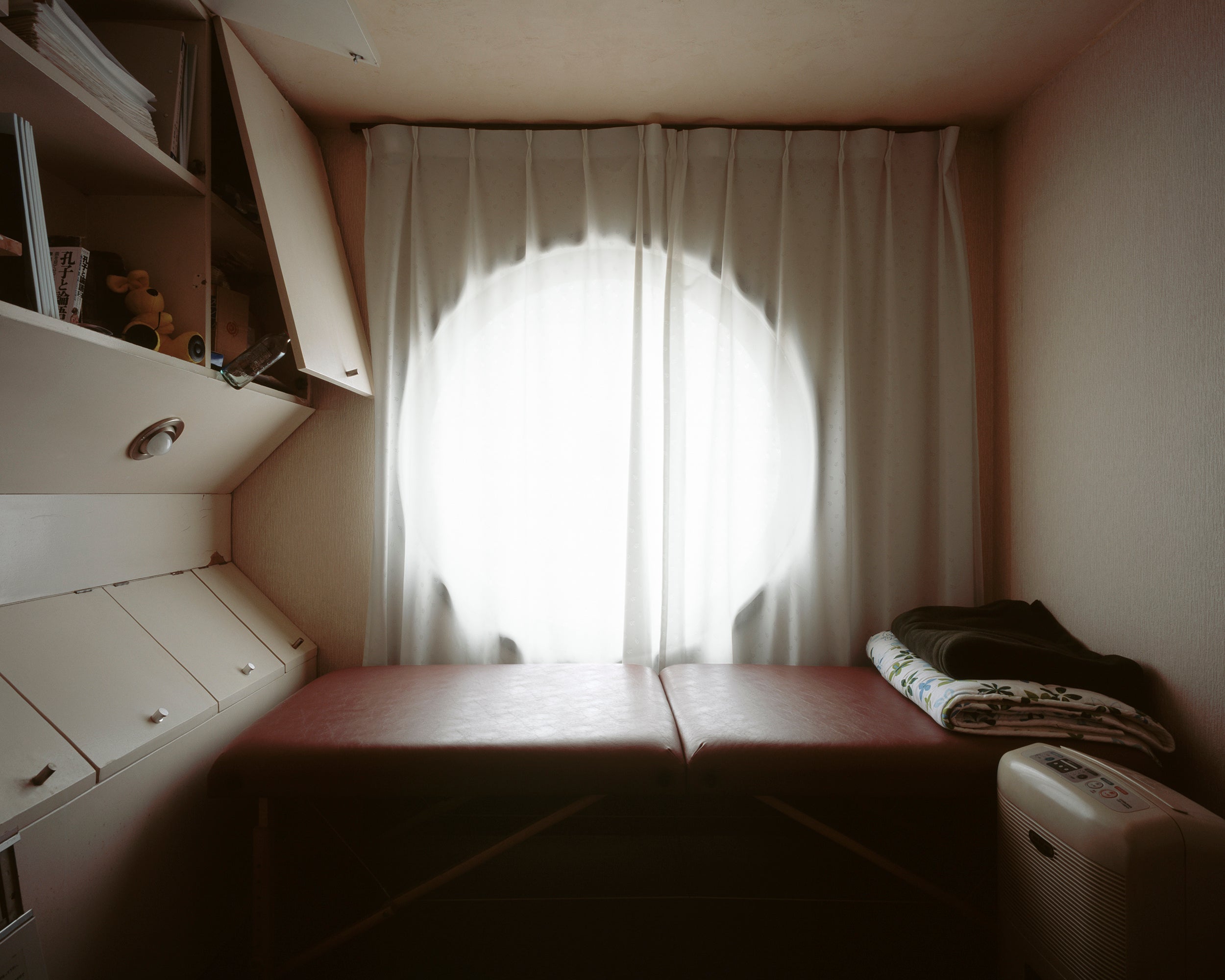 Noritaka Minami, A1203, 2012, archival pigment print