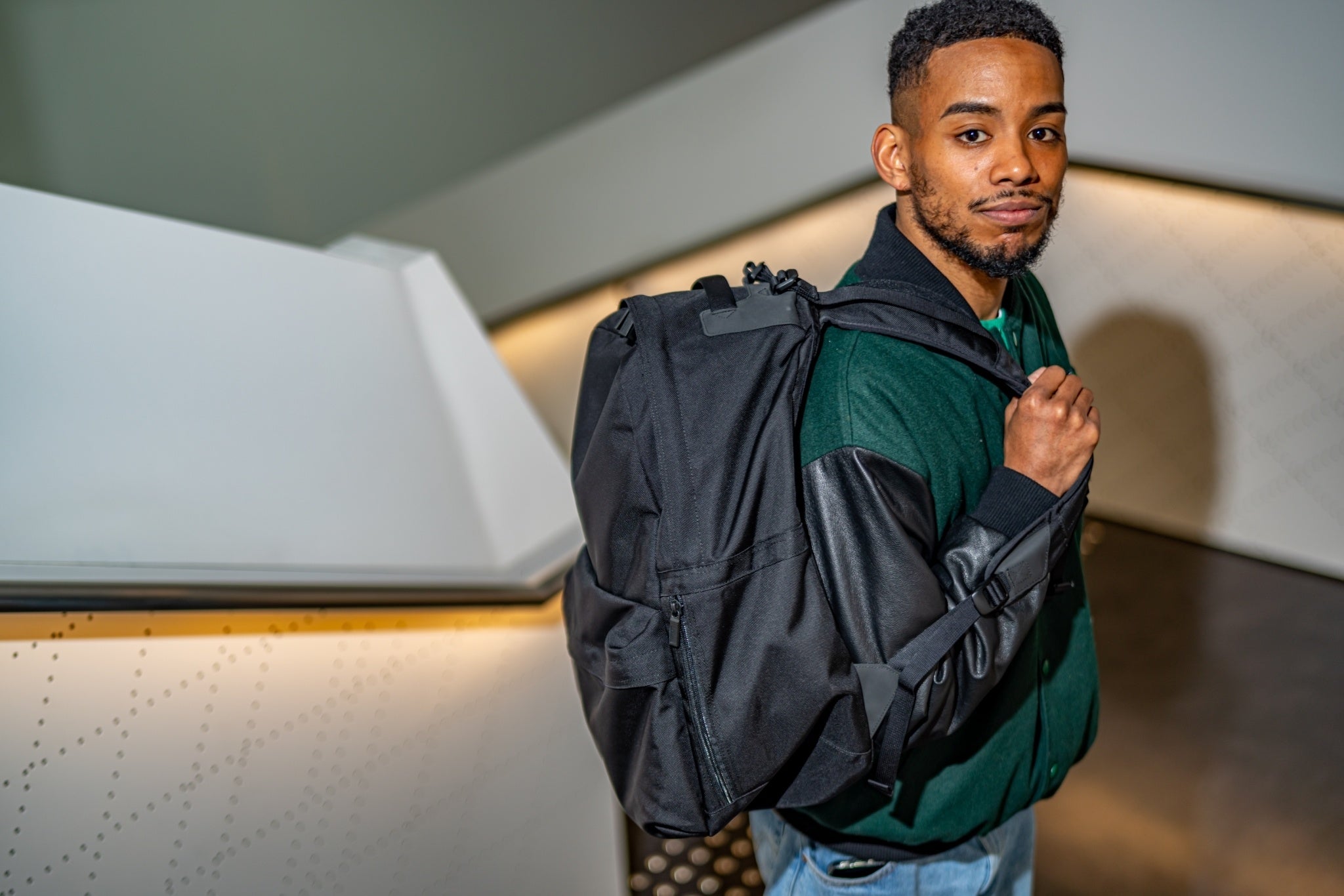 MONOLITH（モノリス）