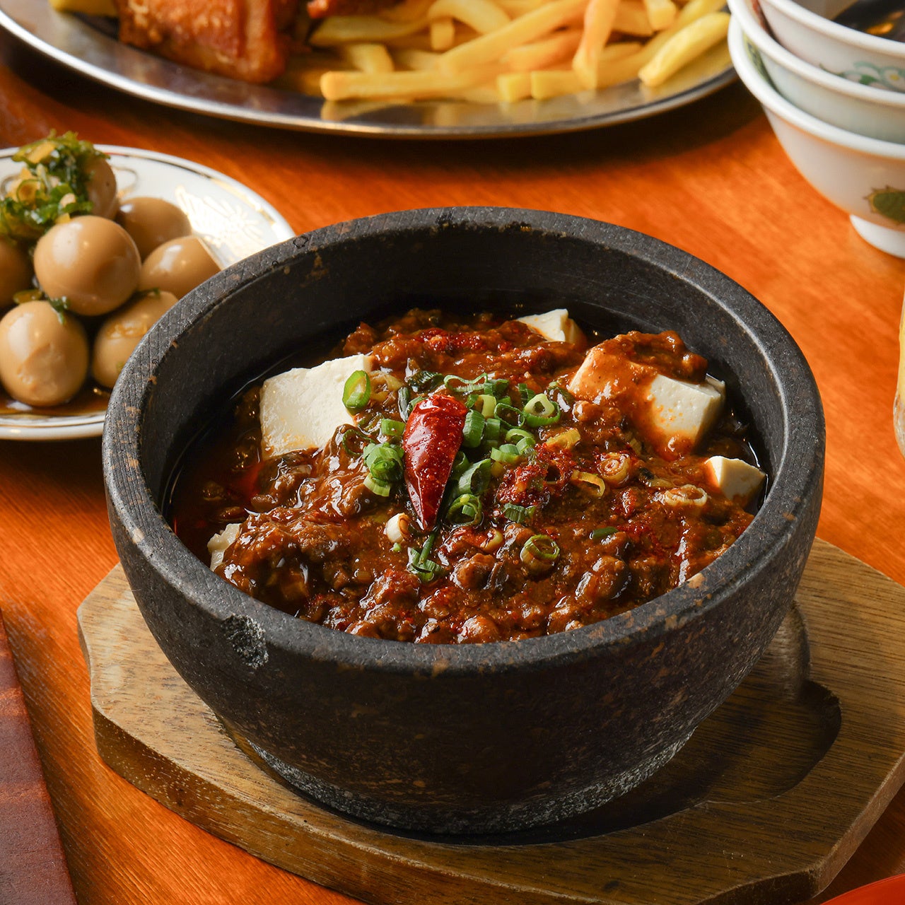 ~熱々辛痺~沸騰石鍋麻婆豆腐