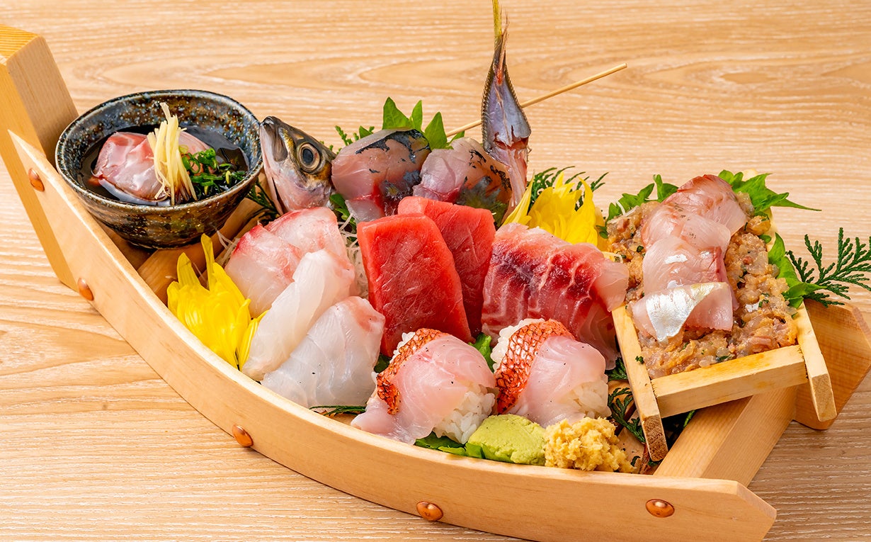 提携する釣宿から仕入れる新鮮な 釣り魚 がウリの大衆酒場 釣宿酒場 マヅメ 4月21日 木 東京 日本橋 にオープン 株式会社ダイナックホールディングスのプレスリリース 提携する釣宿から仕入れる新鮮な 釣り魚 がウリの大衆酒場 釣宿酒場 マヅメ 4月21日 木 東京 日本橋 にオープン 株式会社ダイナックホールディングスのプレスリリース