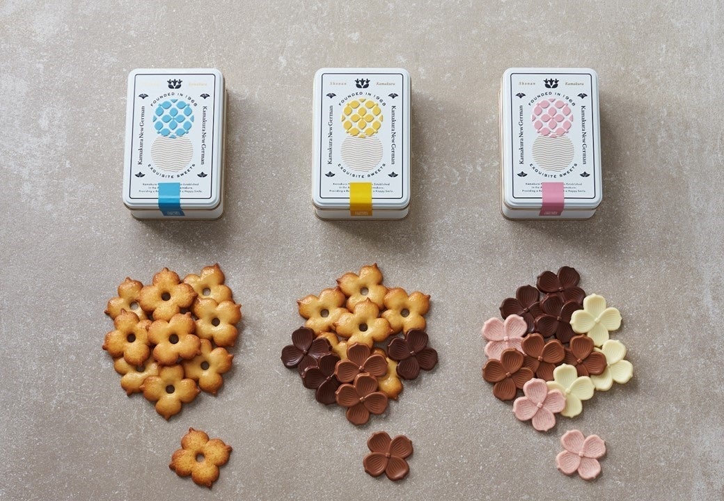 （左）かまくらボーロ（中央）かまくらセレクション（右）あじさいチョコレート