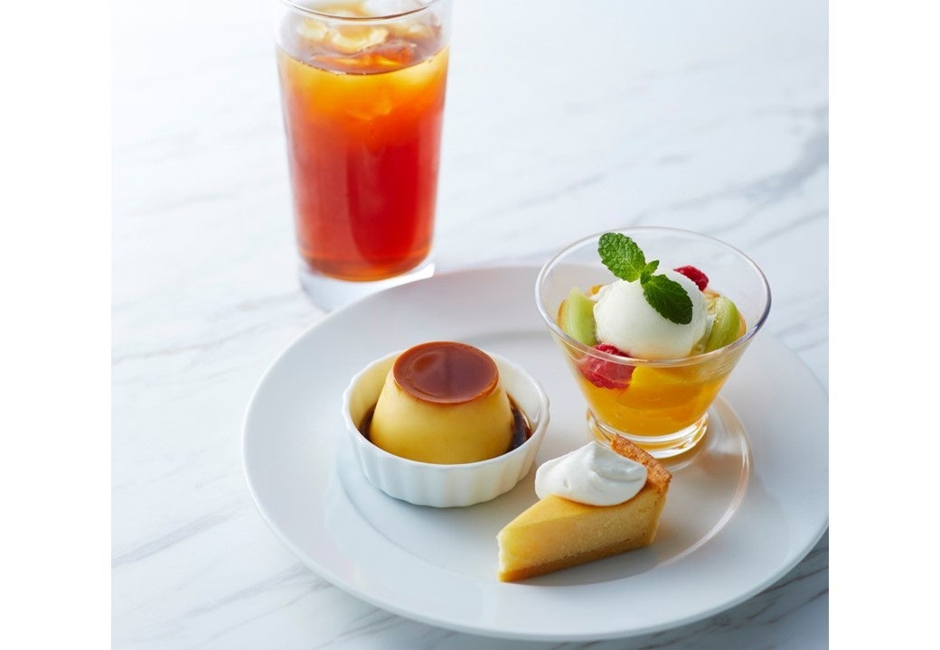 「期間限定デザートプレートとお飲物 」価格：1,430円（本体価格：1,300円）