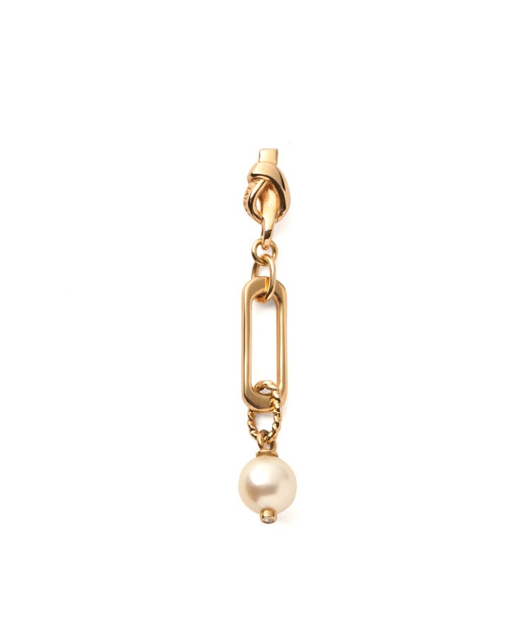 片耳ピアス 各 ¥66,000