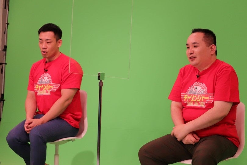 収録に臨むミルクボーイ