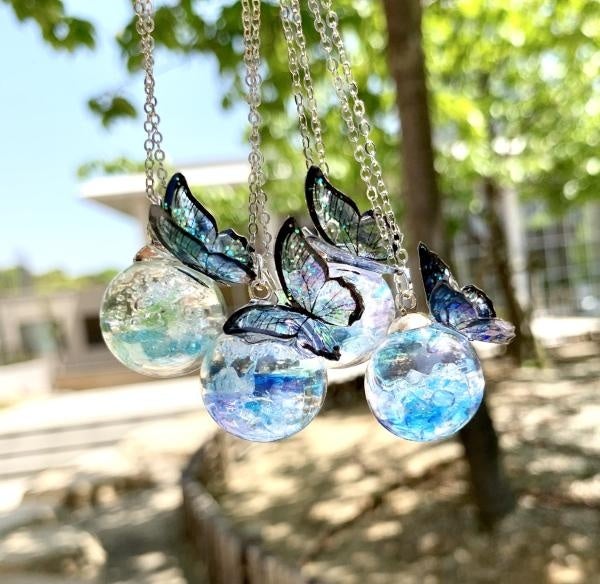 魔法をテーマにした、レジンアクセサリー。可愛くて、癒されます♪