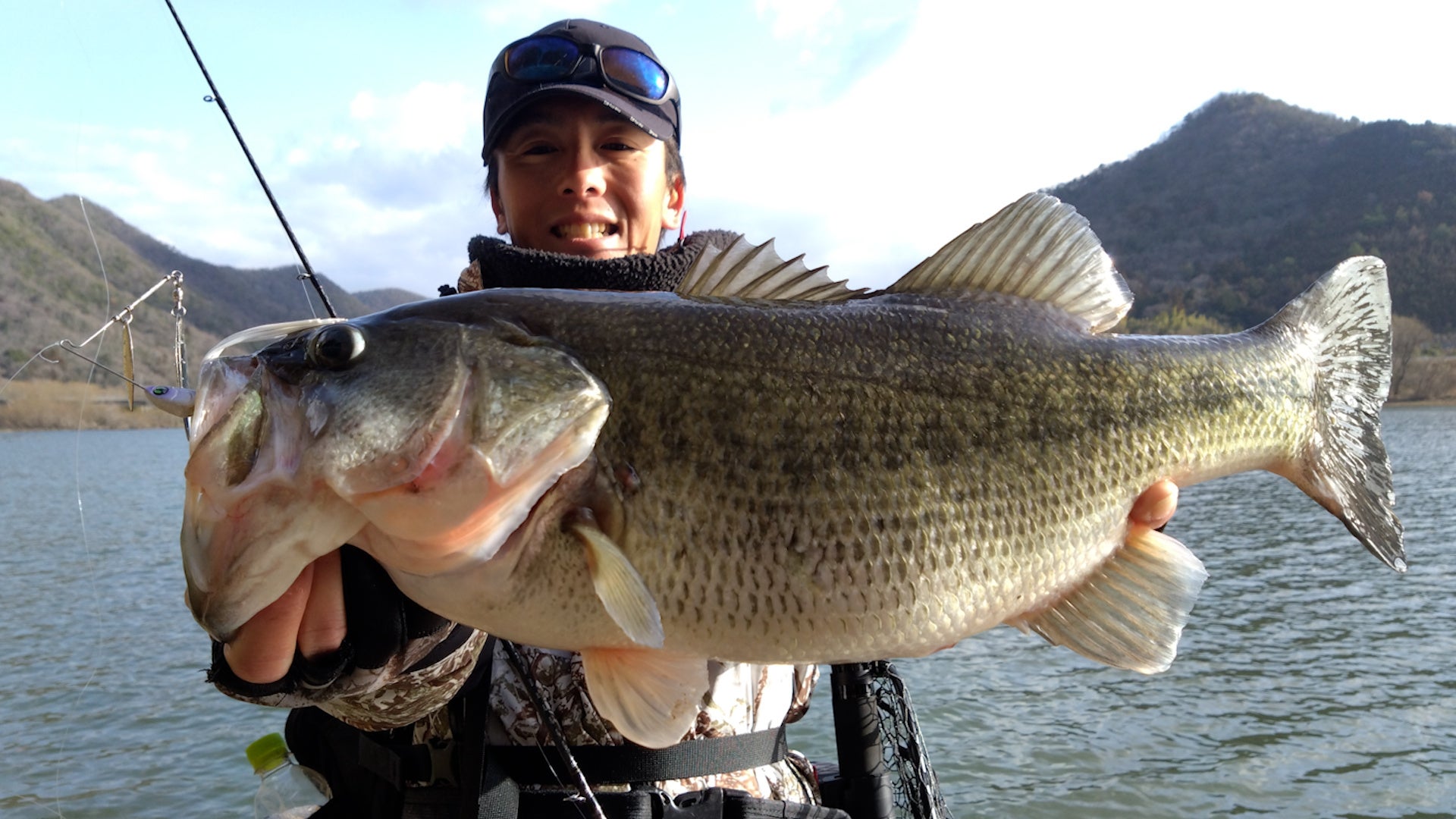 佐々木　©テレビ大阪