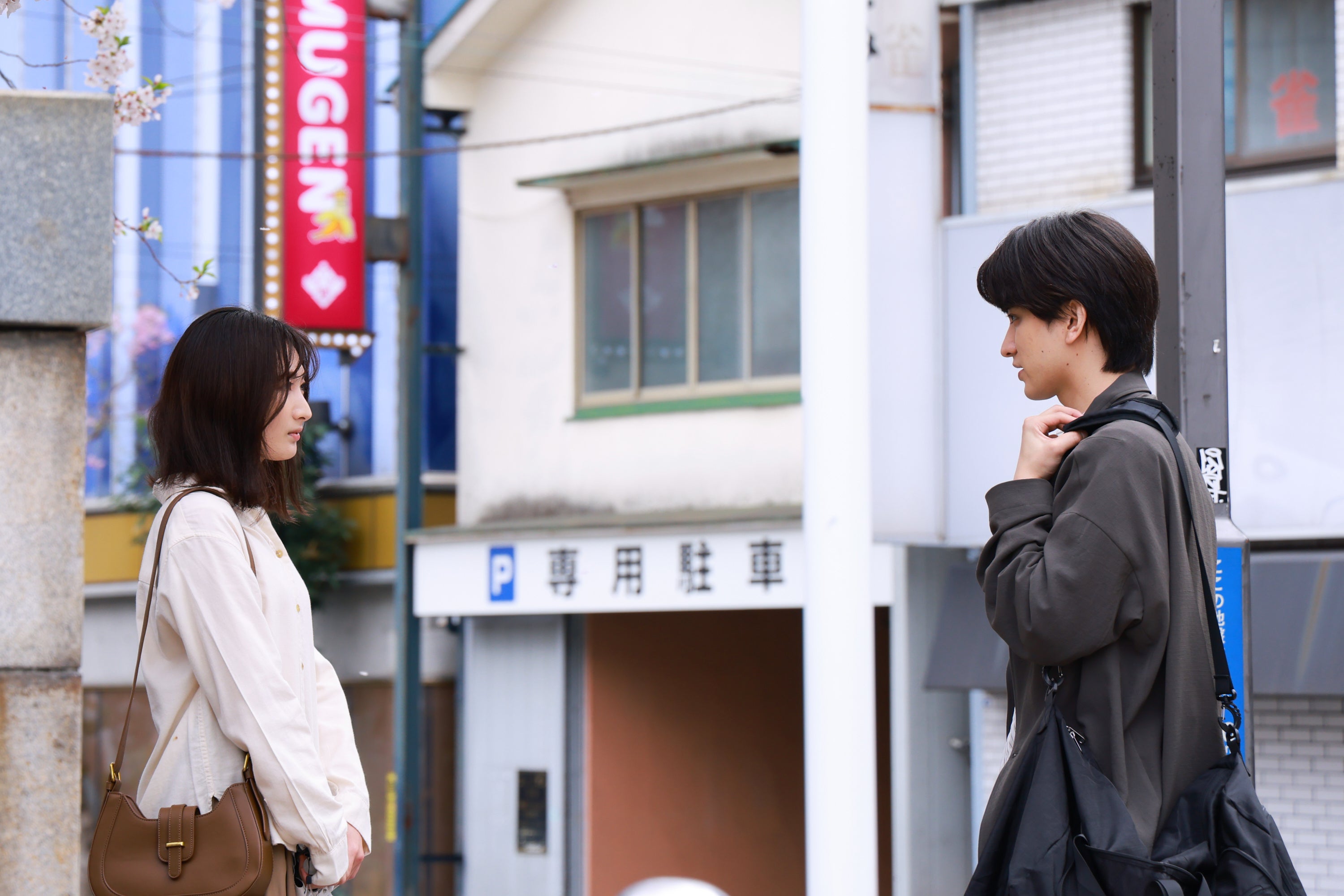 ©「買われた男」製作委員会