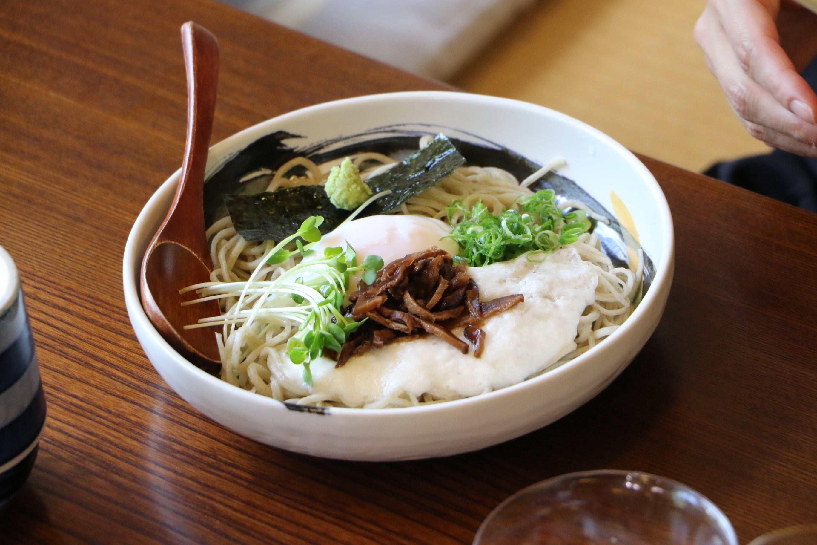 竹田城をイメージした名物「雲海そば」