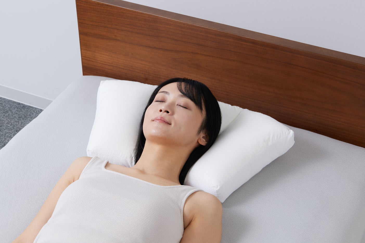 ロフテー 肩こり対策に 新「肩ストレッチ枕」発売 | ロフテー株式会社 ロフテー 肩こり対策に 新「肩ストレッチ枕」発売 | ロフテー株式会社