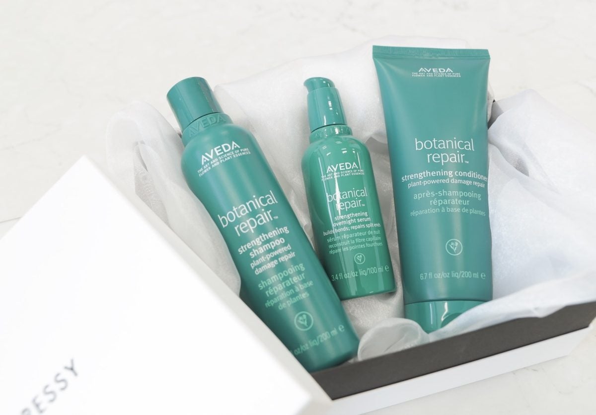【新品箱付】AVEDA ボタニカル リペア ギフトボックス 定価¥11,550 15名プレゼント】花嫁の結婚準備期間に幸せを届けるWedding Box
