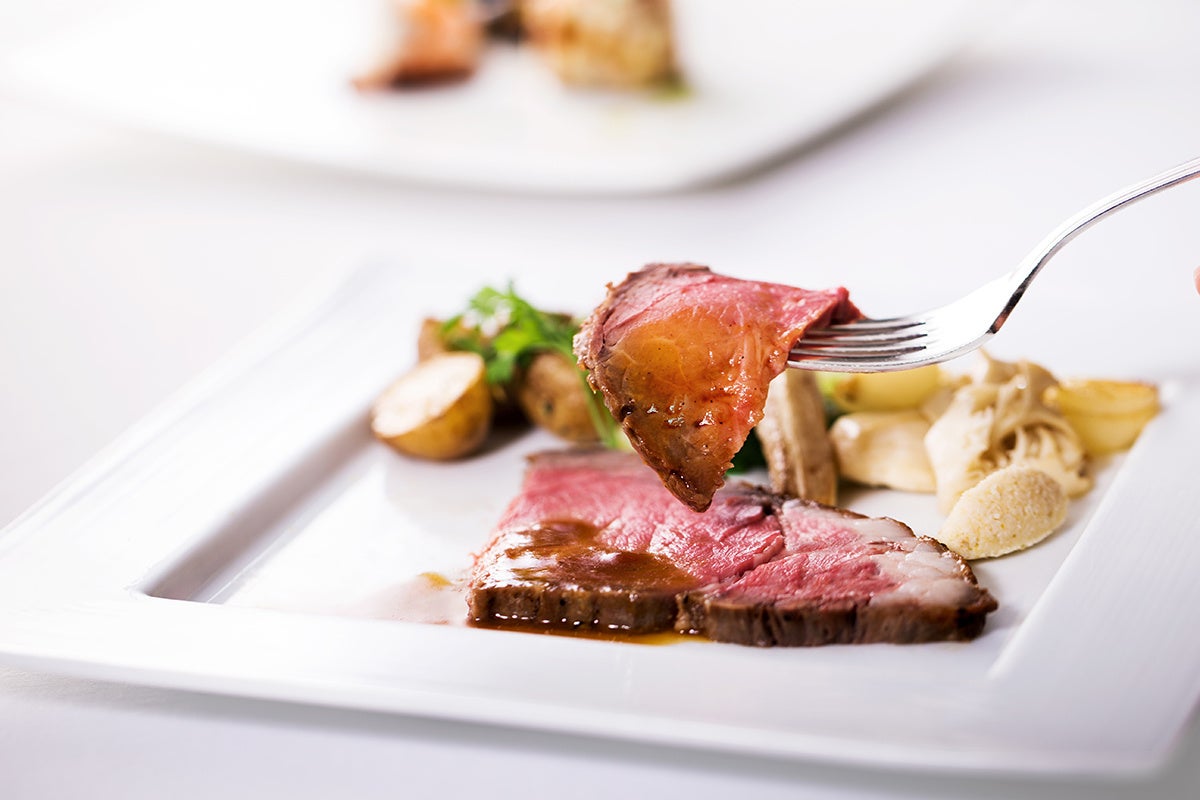 ローストビーフが食べ放題のランチセットをご用意