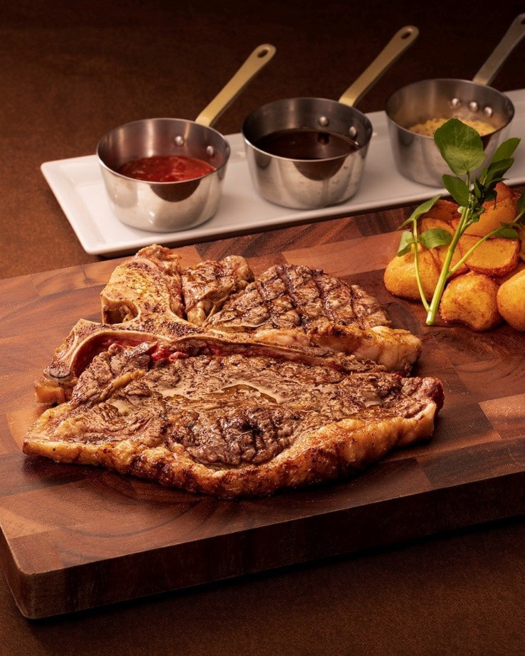 「Tボーンステーキ」