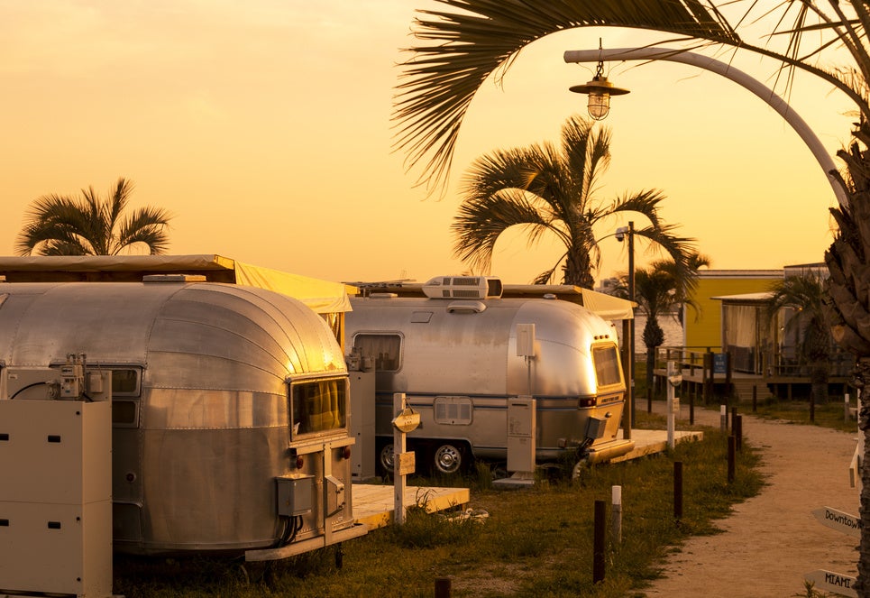 「ＧＲＡＮ　ＣＡＭＰＩＮＧ　パームガーデン舞洲　ｂｙ　ＷＢＦ」の敷地内の様子（一例）