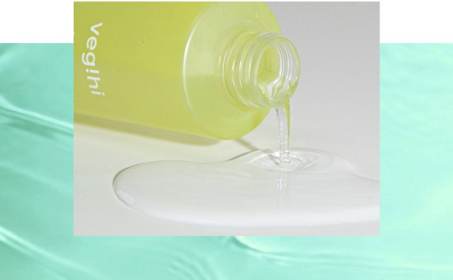 スキンケア効果を高めるブースターとしても優秀な、みずみずしいテクスチャー。