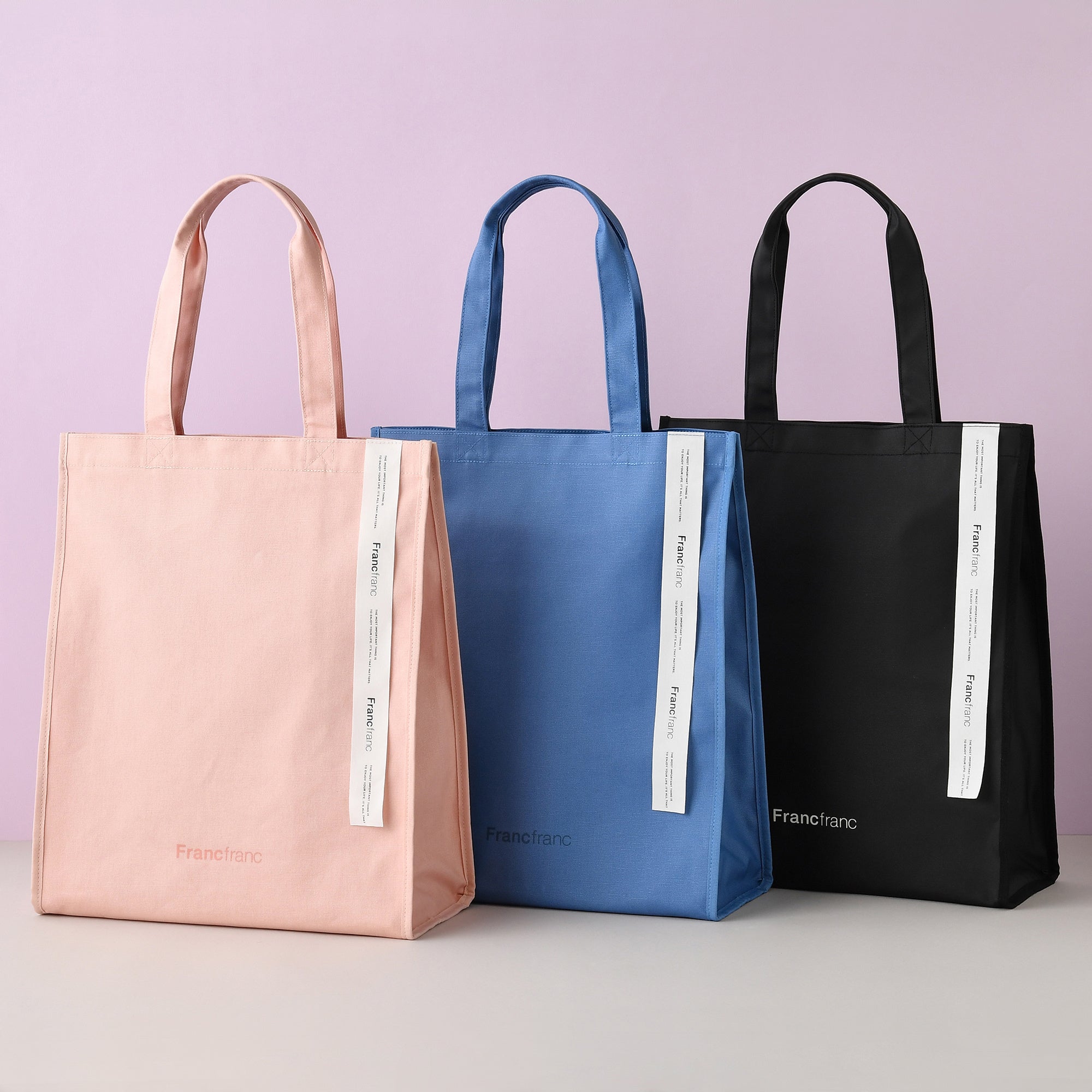 昨年度年間販売数5万点以上※1のヒットアイテム「ロゴ トート M