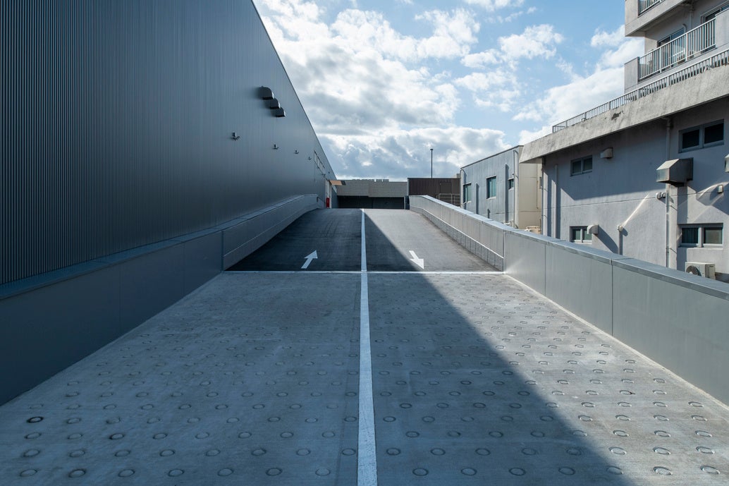 グッデイ大野城店2階通路