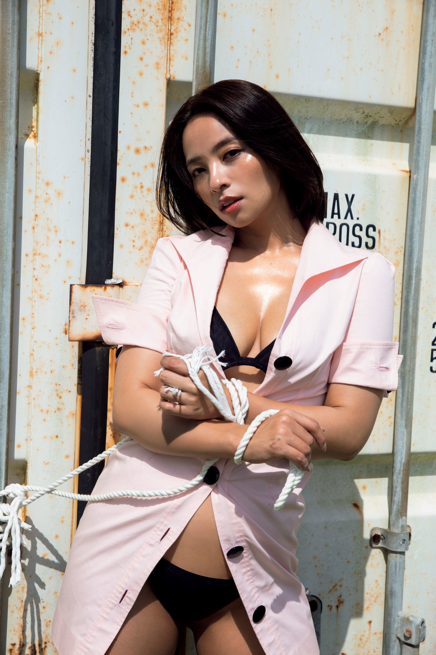 水崎綾女(C)光文社週刊FLASH 写真◎ND CHOW