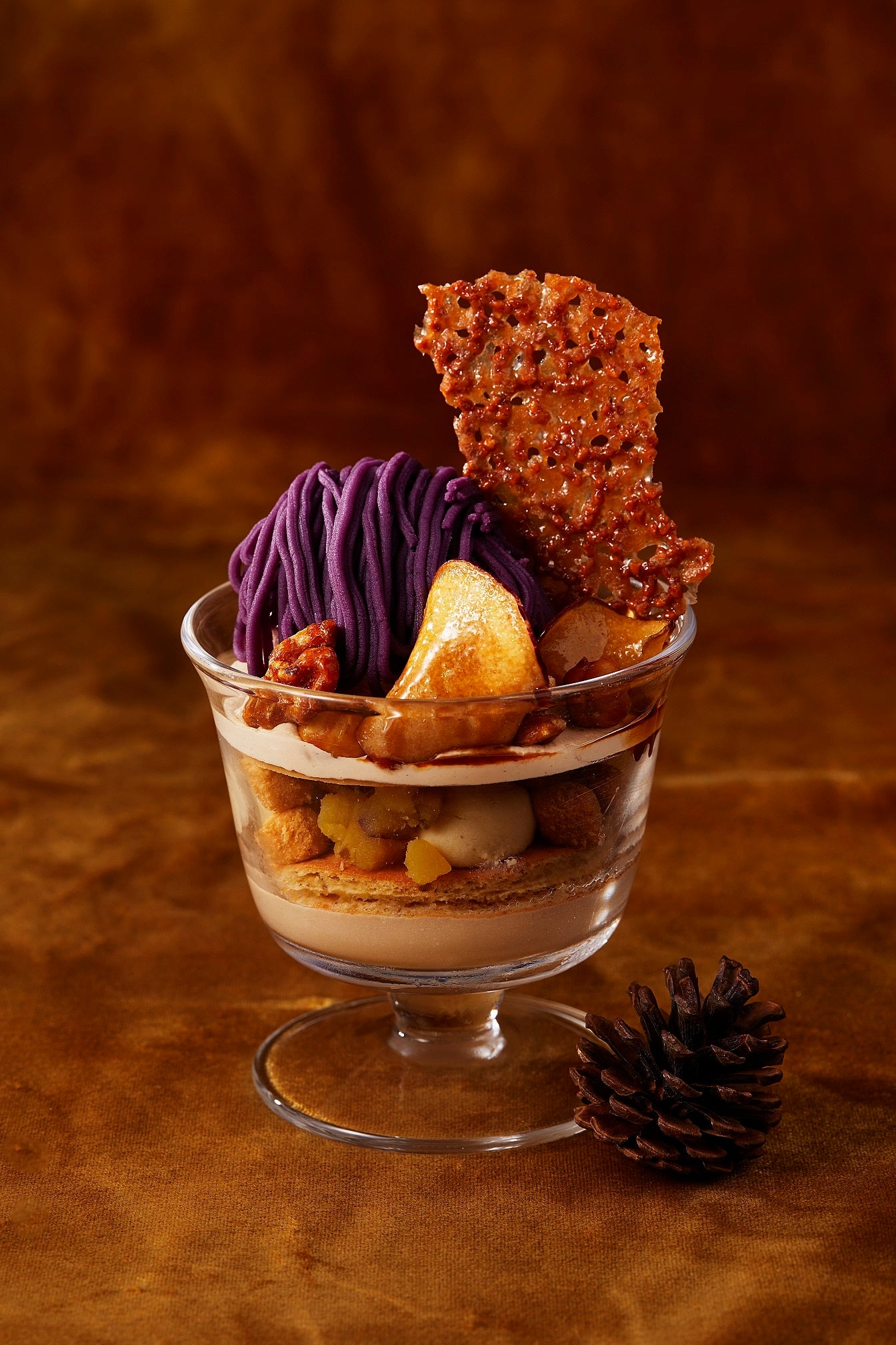 紫芋モンブランパフェ