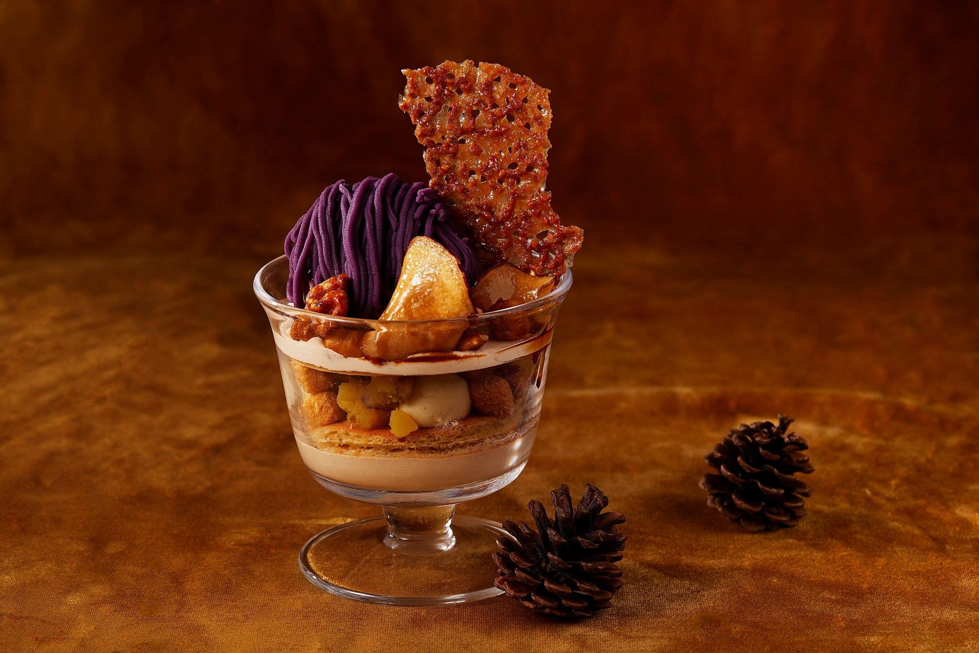 紫芋モンブランパフェ