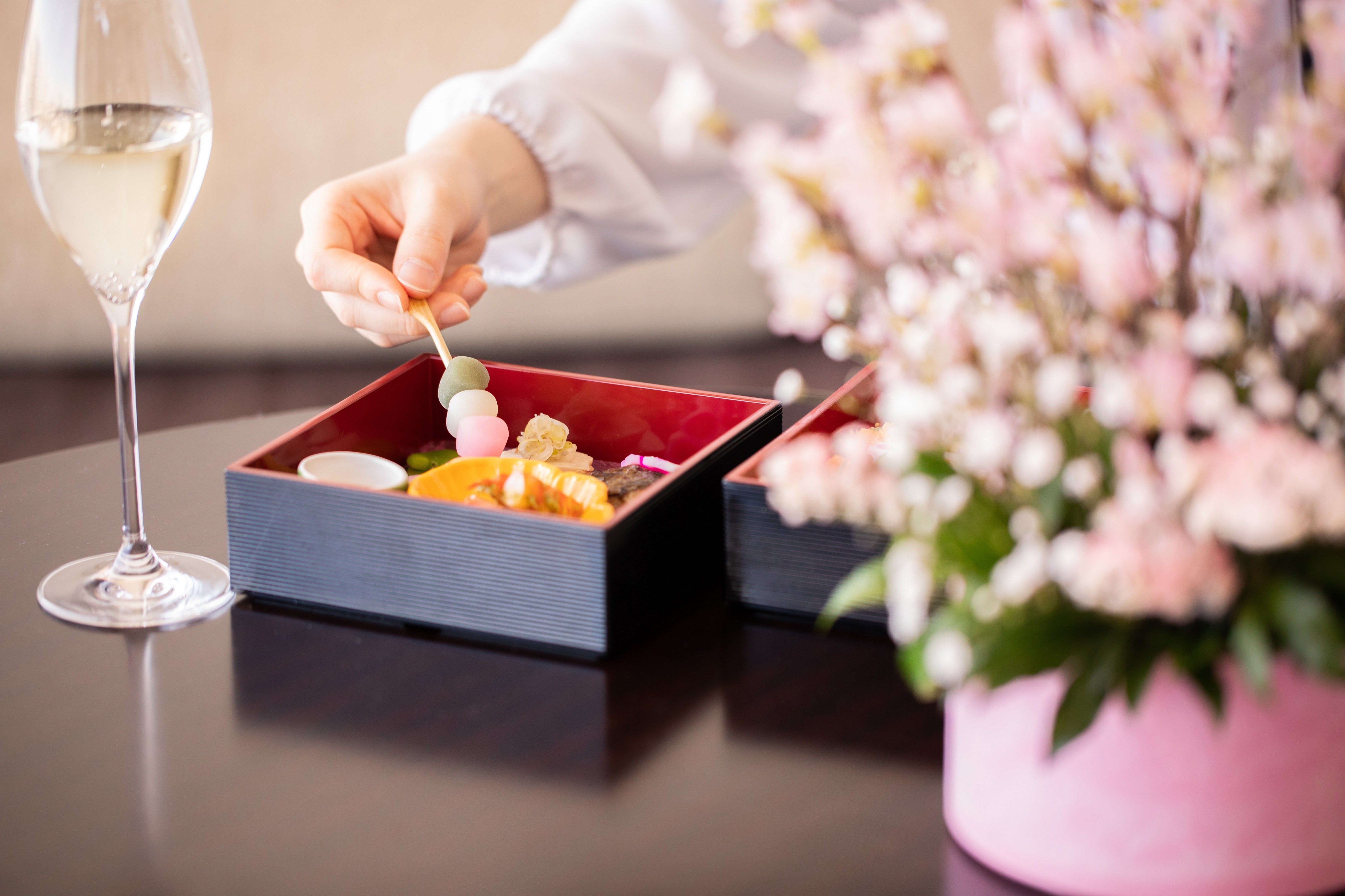 お部屋でゆったり楽しむ桜ランチ