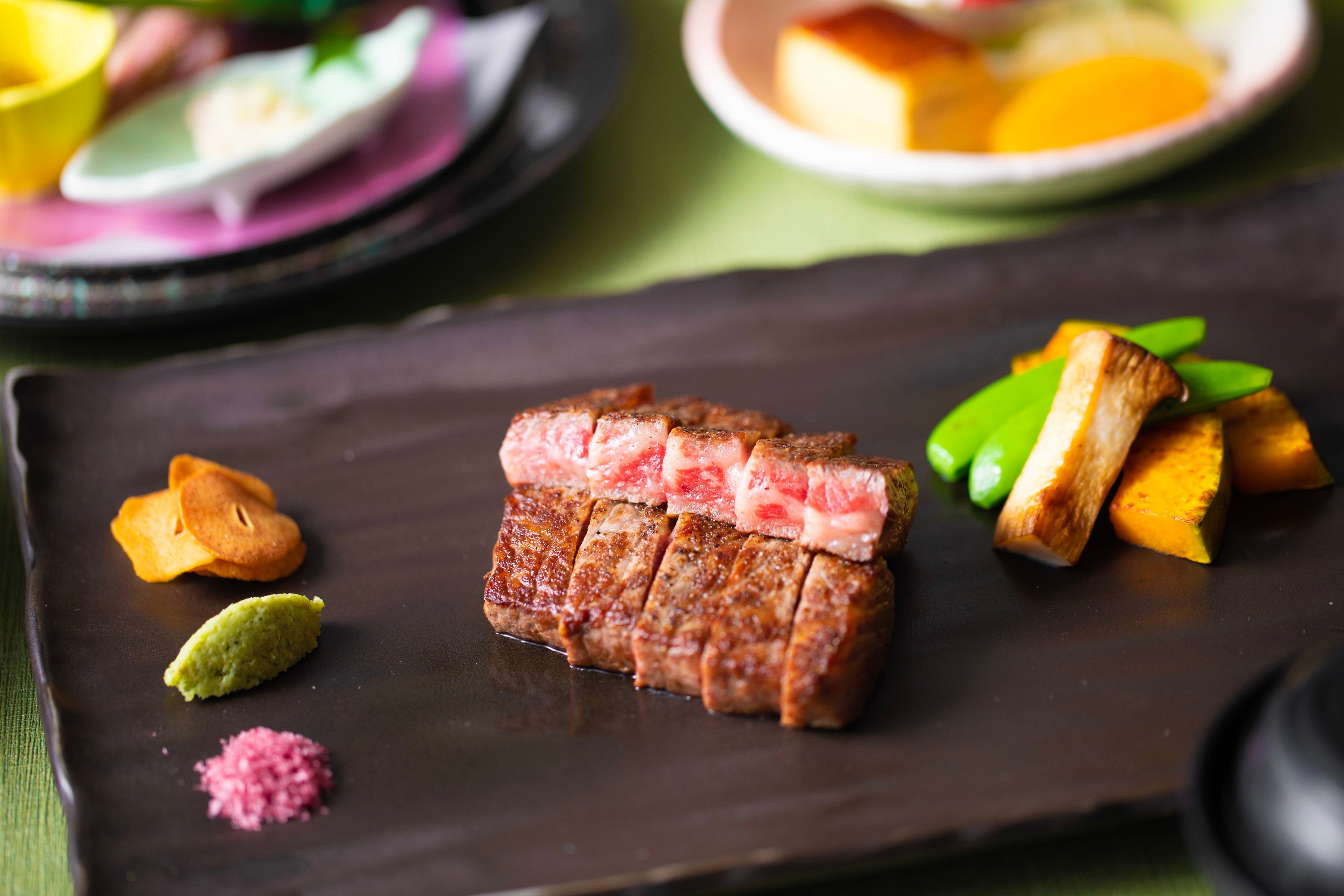 レストラン「味街道 五十三次」の寿司＆和牛ステーキコース