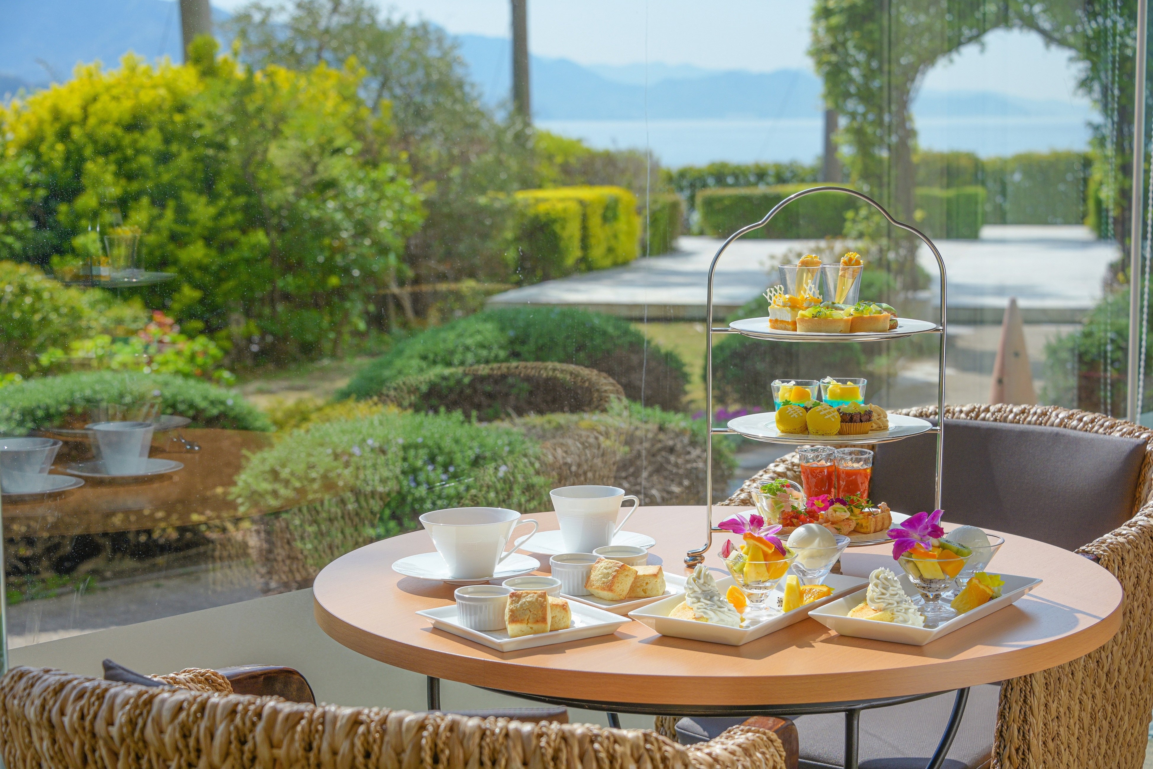 トロピカルアフタヌーンティーセット（グランドプリンスホテル広島）