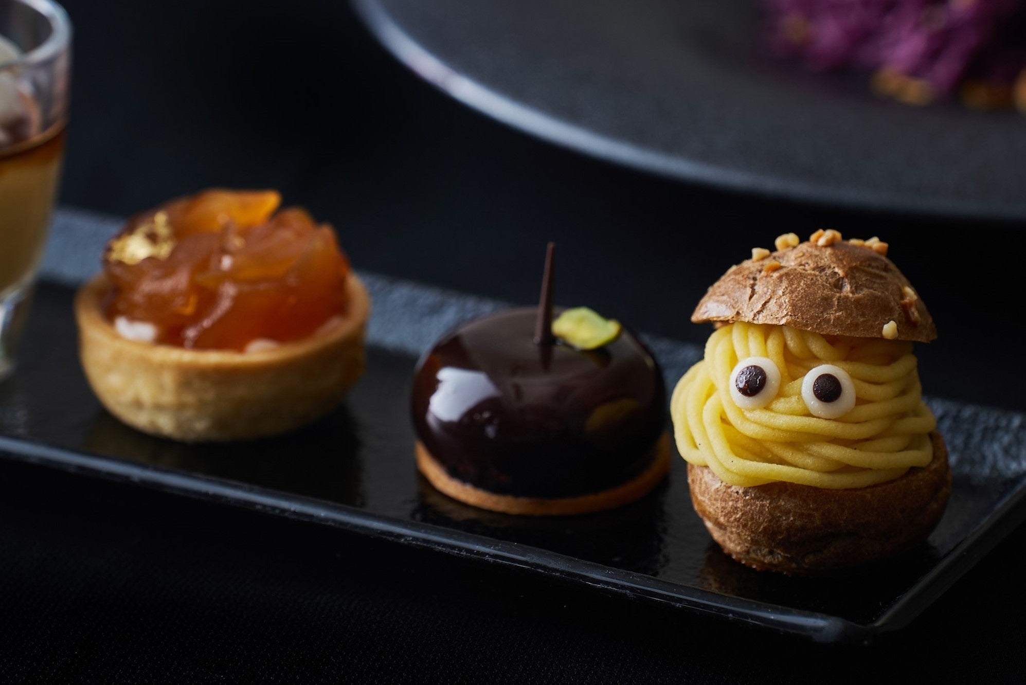 10月限定でご用意するハロウィーン使用のスイーツ（DINING & BAR TABLE 9 TOKYO）
