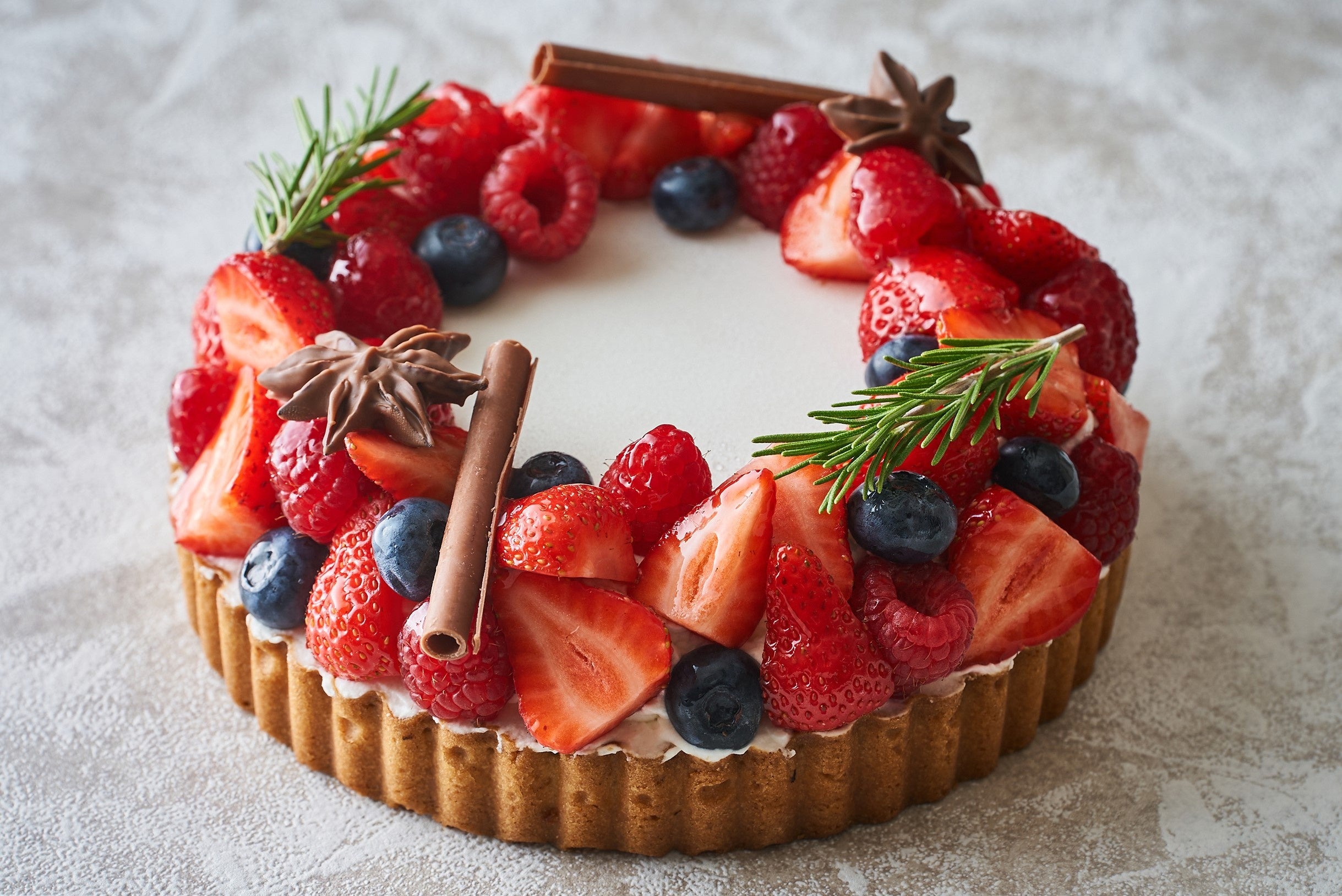 品川プリンスホテル キラキラ輝くスノードームや 真っ白な雪の結晶をイメージ 華やかで可愛らしいクリスマスケーキで大切な方と過ごす煌びやかな おうち クリスマス を演出 株式会社西武 プリンスホテルズワールドワイドのプレスリリース