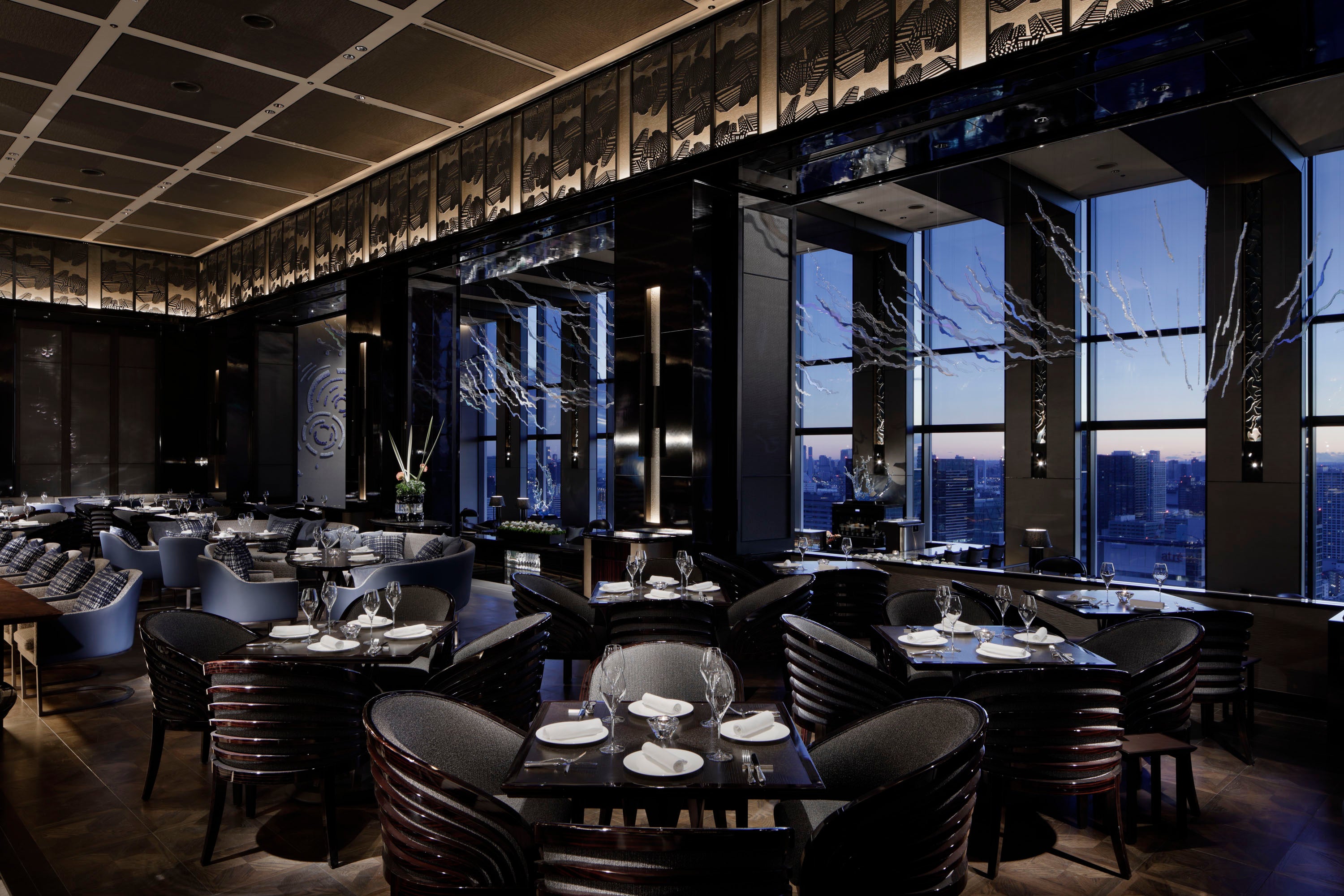 TOKYO FUSION DINING（DINING & BAR TABLE 9 TOKYO）