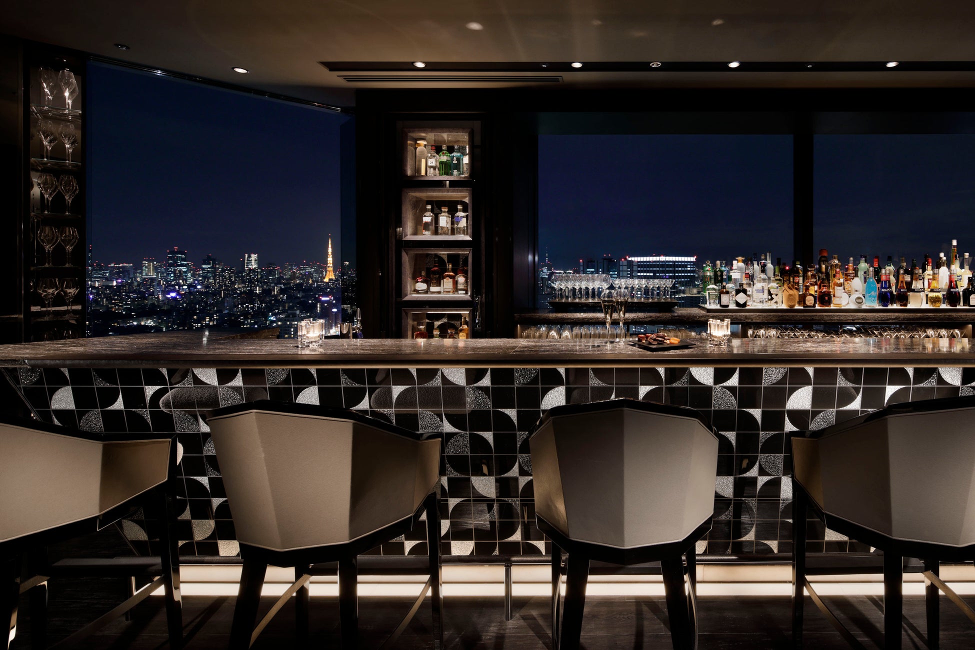 COCKTAIL BARからの都心の夜景(品川プリンスホテル)