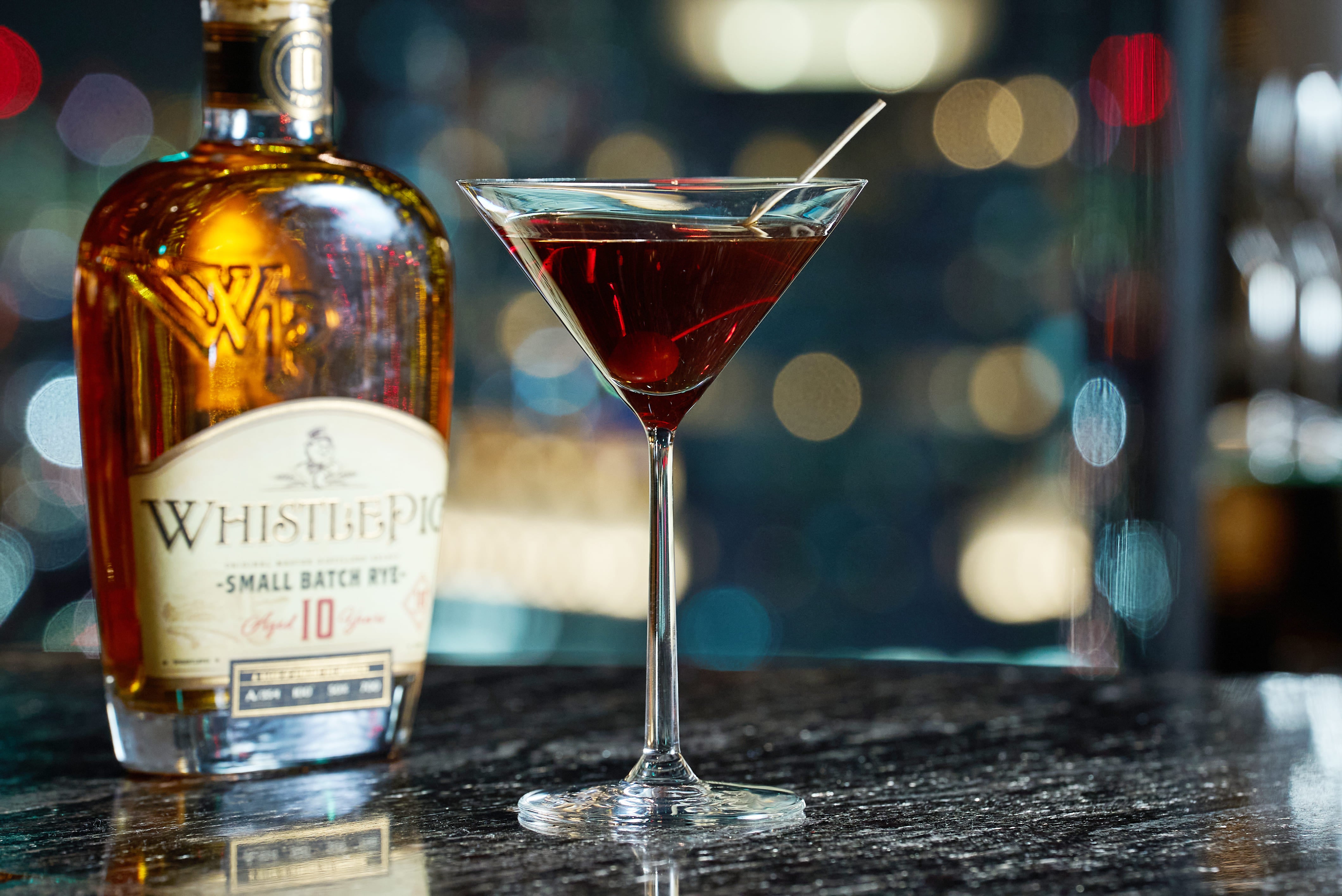 カクテル「ホイッスルピッグマンハッタン」（品川プリンスホテル）