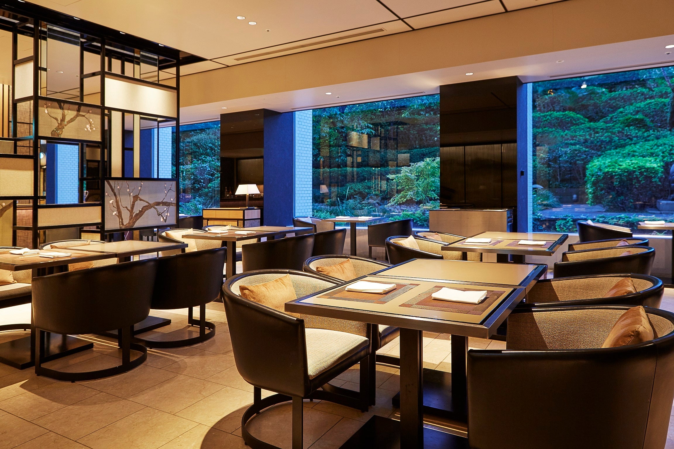 リストランテ カフェ チリエージョ店内