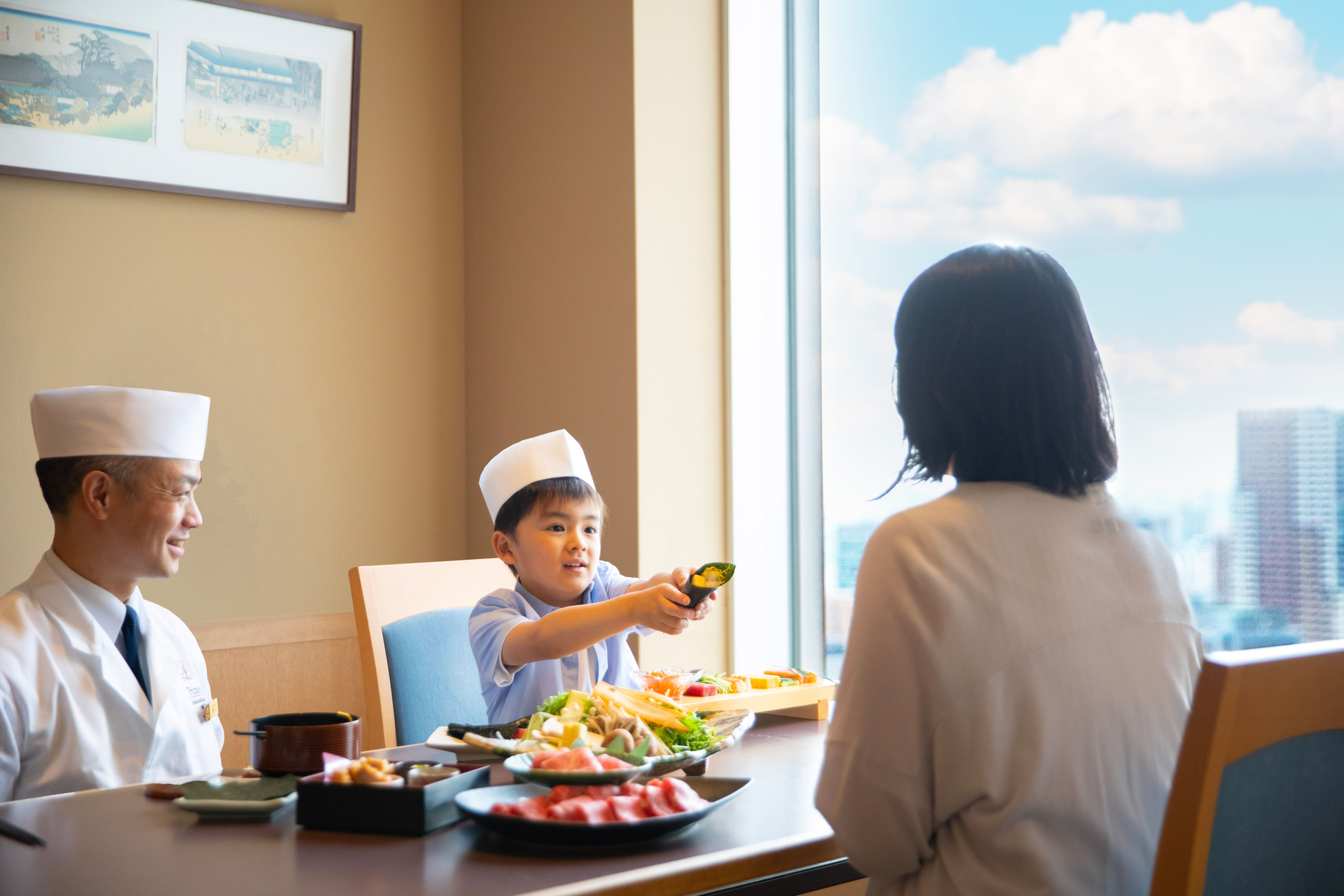 手作りした手巻き寿司はお母さんにプレゼント（品川プリンスホテル）