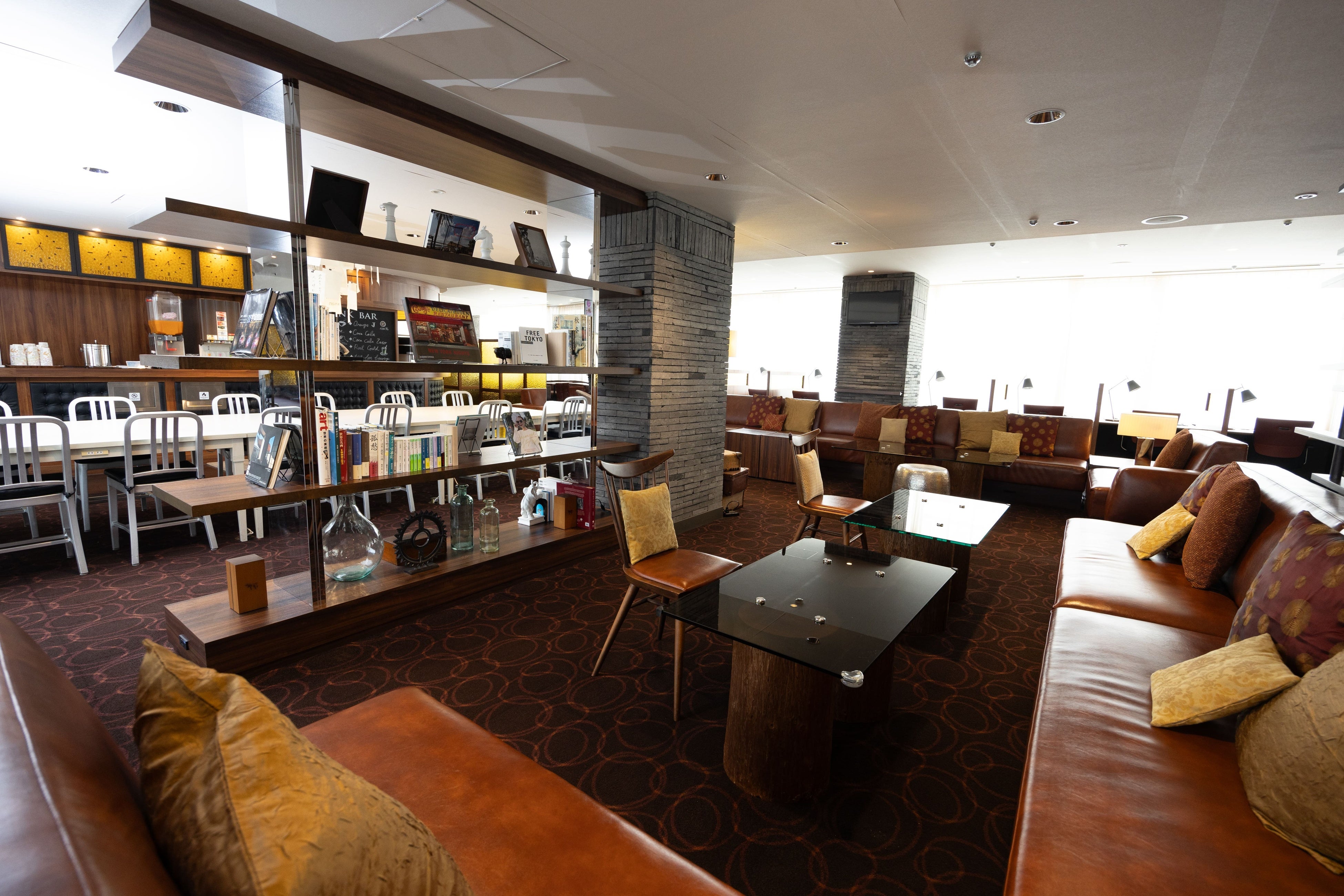 コミュニケーション空間「ビジネスラウンジ」（品川プリンスホテル　Nタワー）