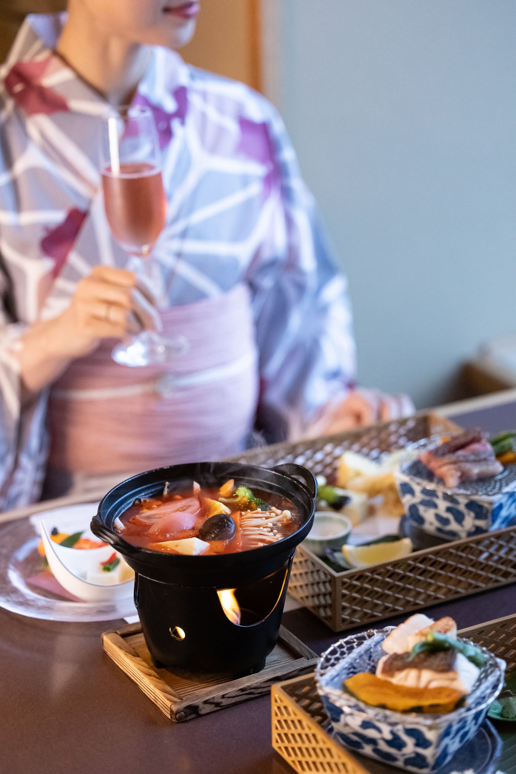 スパークリングワインとともに楽しむ和のハイティー（品川プリンスホテル）