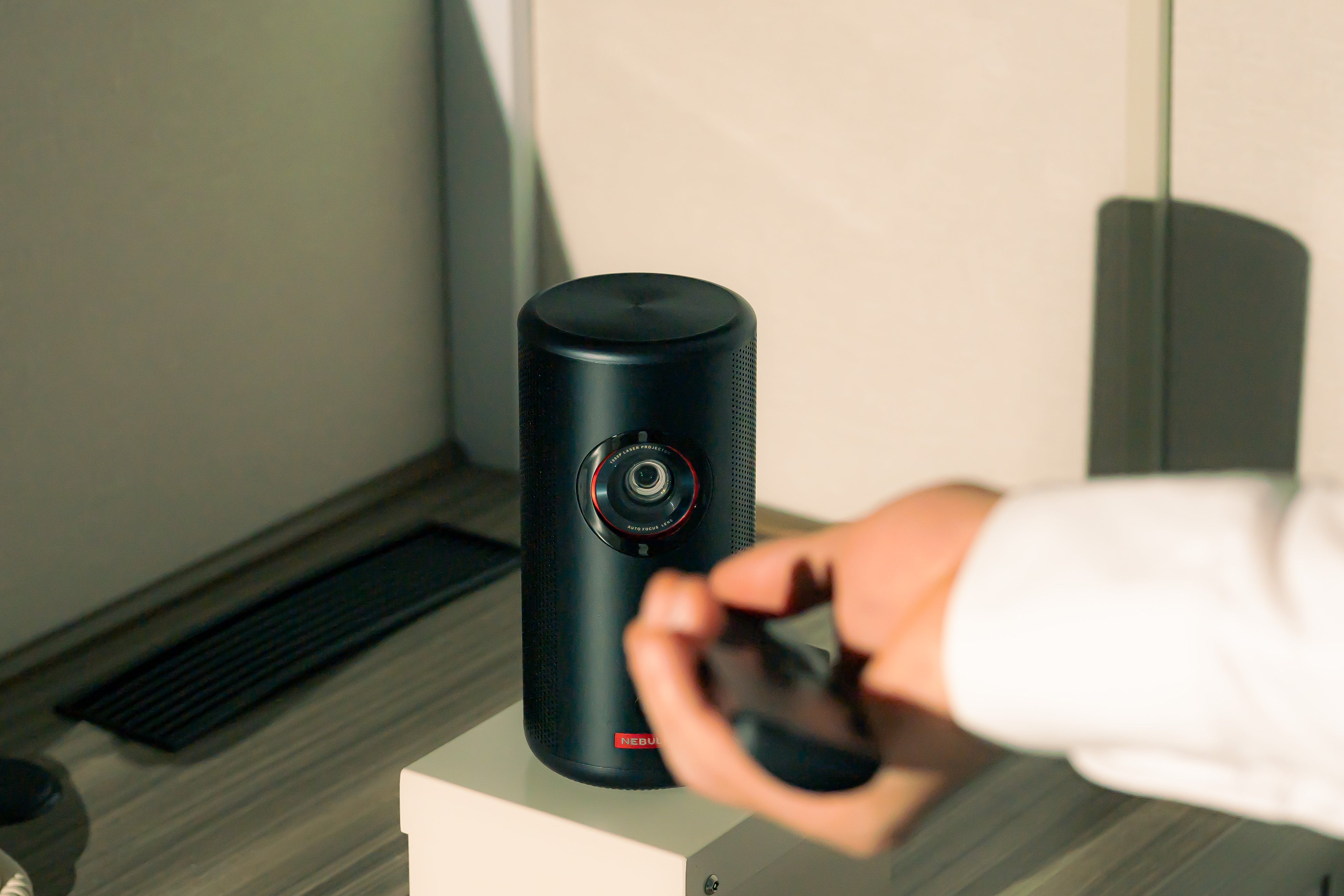 モバイルプロジェクター　Nebula Capsule 3 Laser