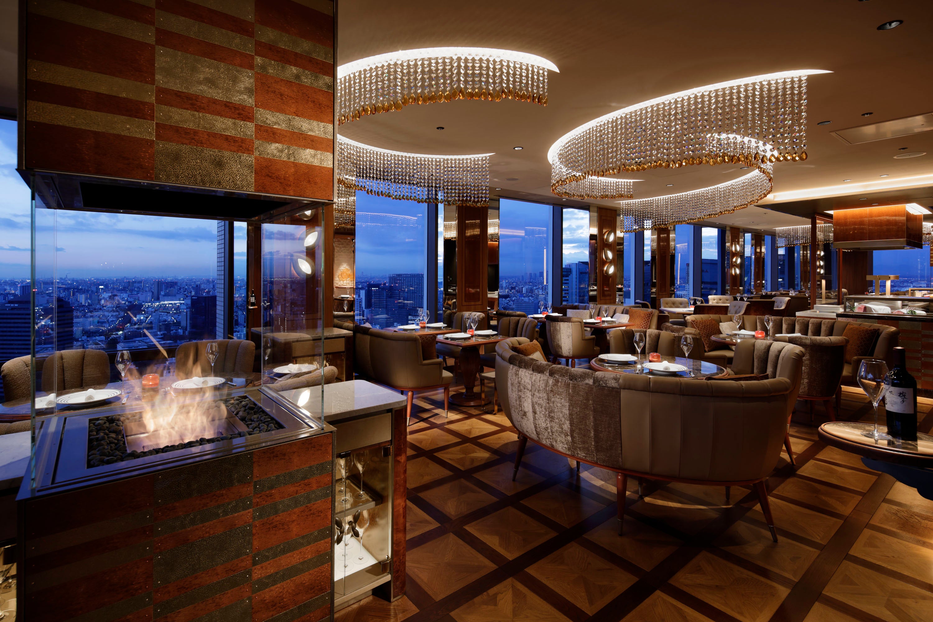 レストラン「DINING & BAR TABLE 9 TOKYO」GRILL & STEAK（品川プリンスホテル）