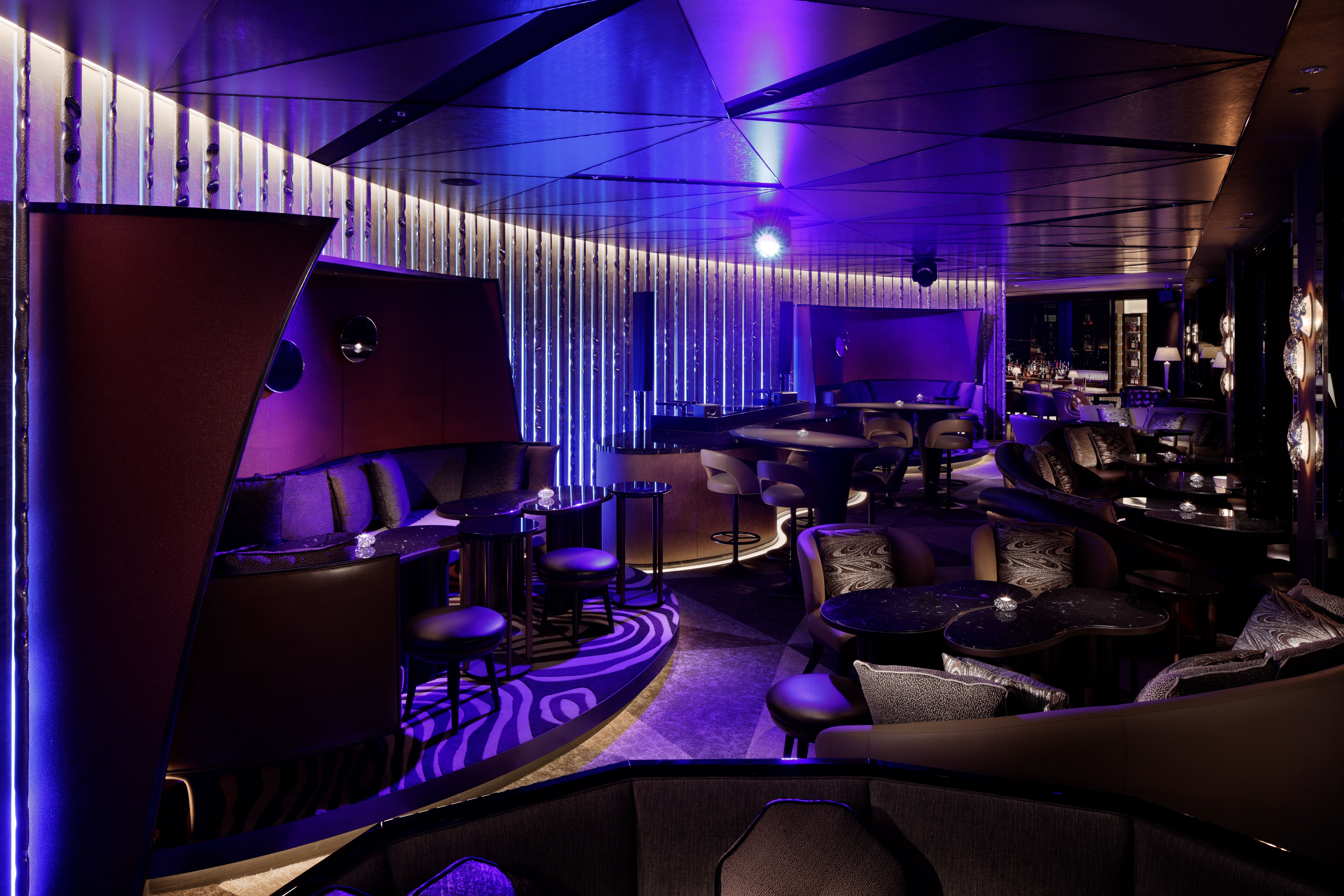 「DINING & BAR TABLE 9 TOKYO」　NINE BAR（品川プリンスホテル）