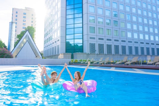 猛暑の東京に避暑地を。品川駅徒歩2分のオアシス「Summer Pool in SHINAGAWA」 営業スタート 猛暑の東京に避暑地を。品川駅徒歩2分のオアシス「Summer Pool in SHINAGAWA」 営業スタート