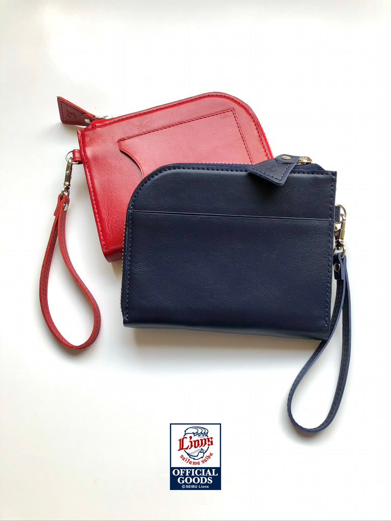 商品名：マルチケース／価格：14,300円（税込）／カラー：ネイビー、レッド