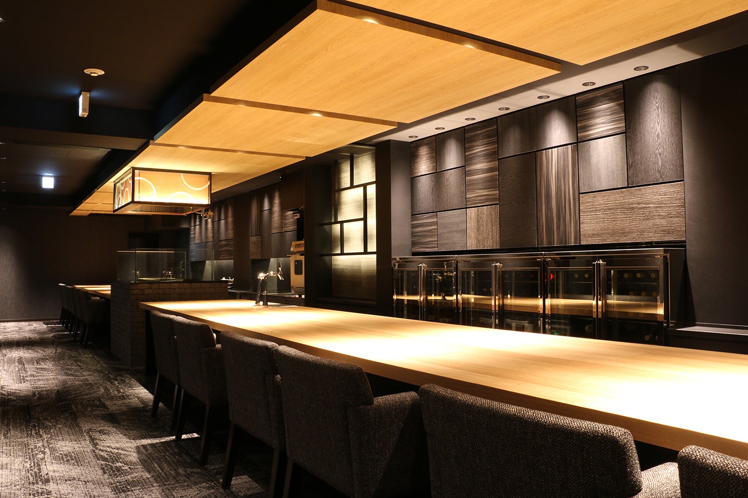 店内 カウンター席