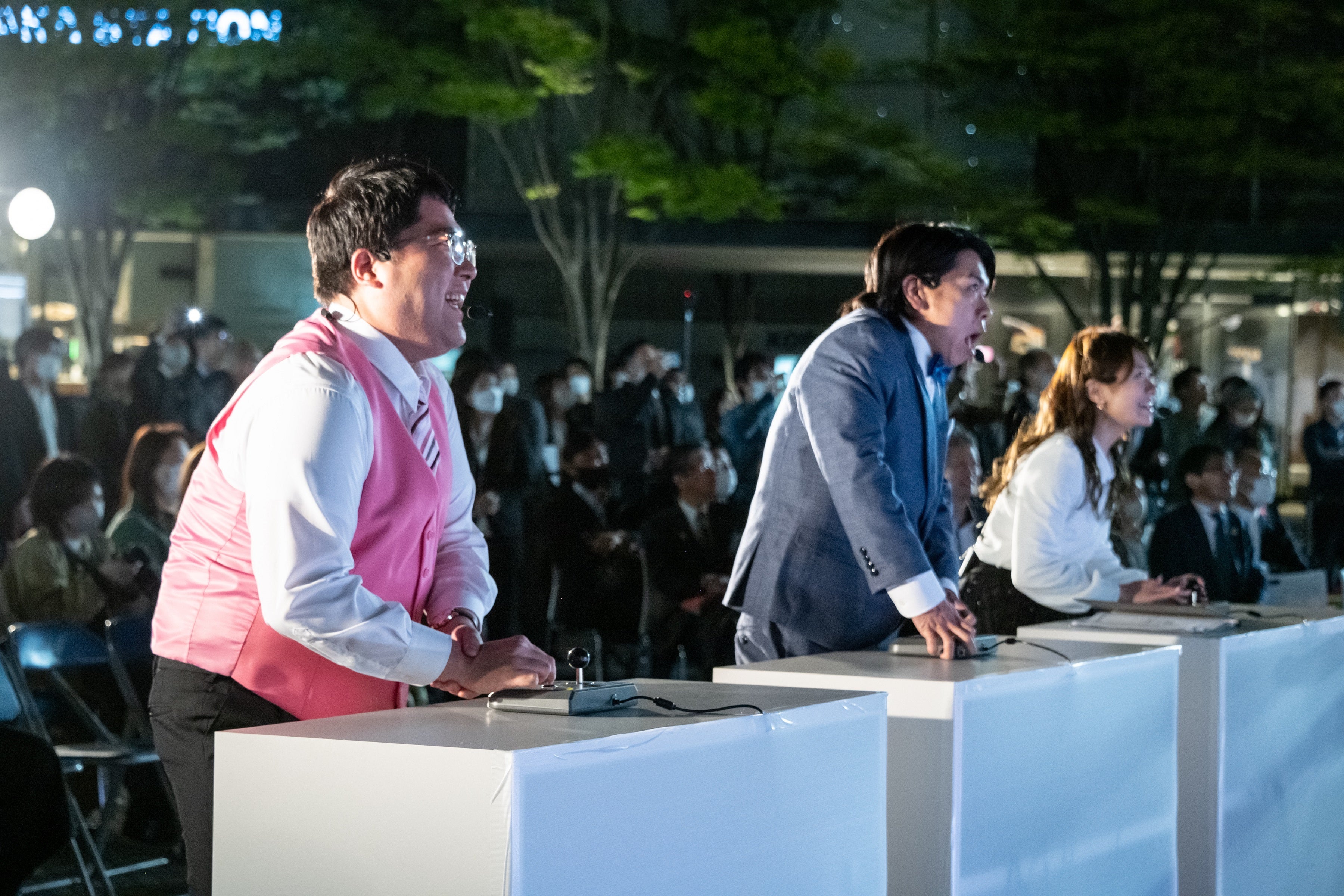 「スペースインベーダー ギガマックス」をプレイする様子