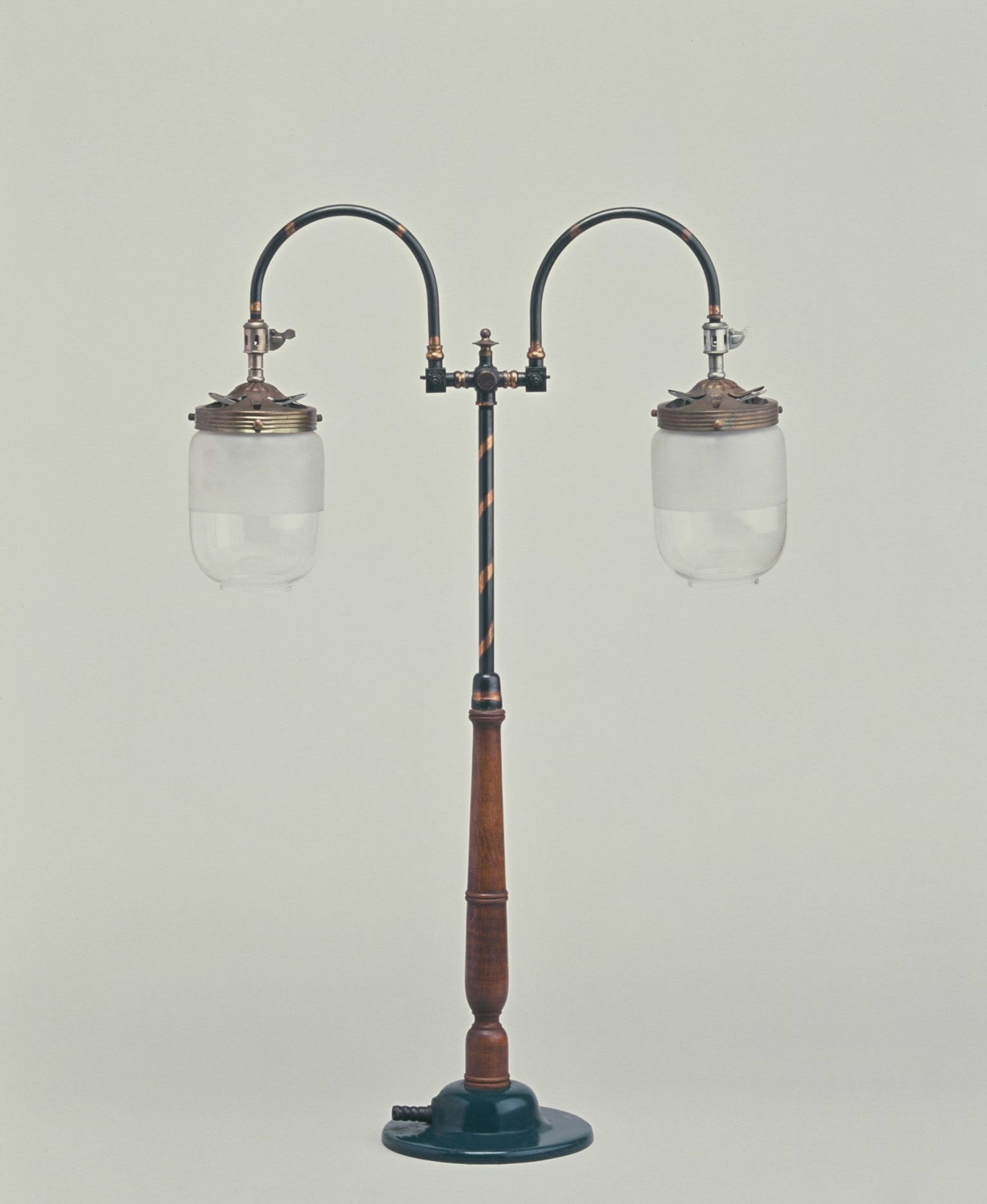 二灯中型スタンドガスランプ