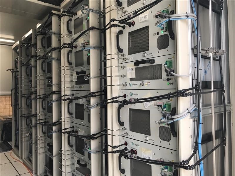 コンテナ内のAEM水電解装置