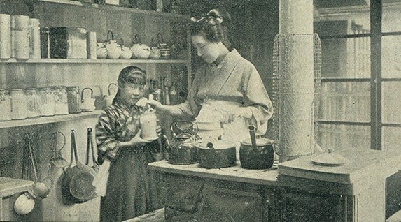 自宅で調理をおこなう弦斎夫人『婦人世界』5巻第12号 明治41年(1908)