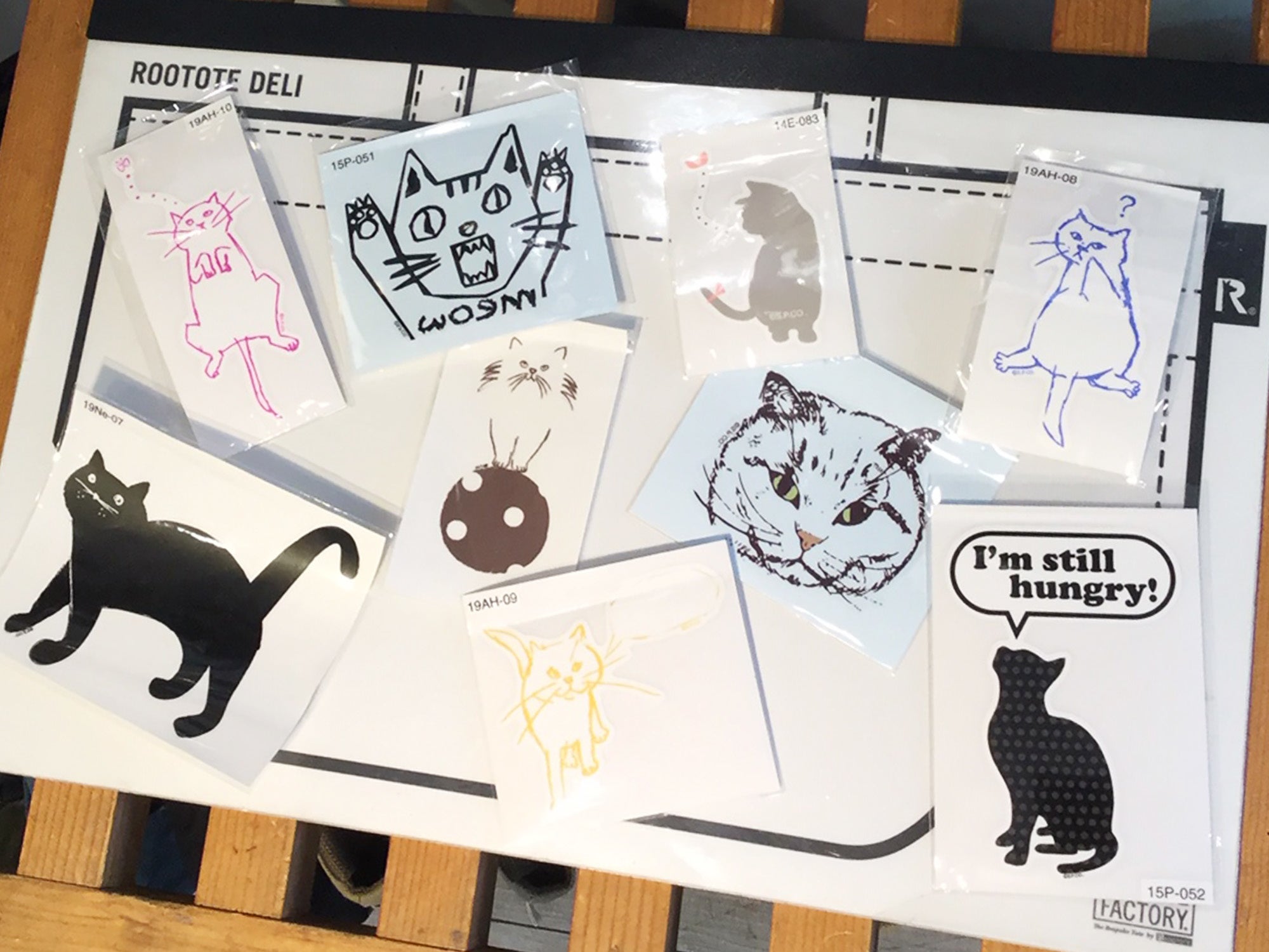 さまざまなテイストのねこモチーフ柄をご用意