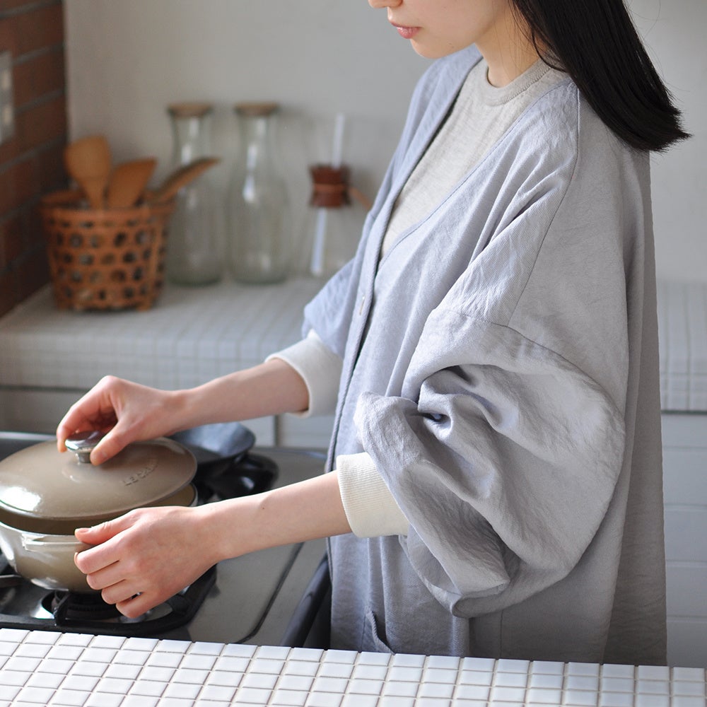 割烹着　(はおり　部屋着) おうち仕事がはかどる、割烹着みたいな春の羽織 「coton（コトン