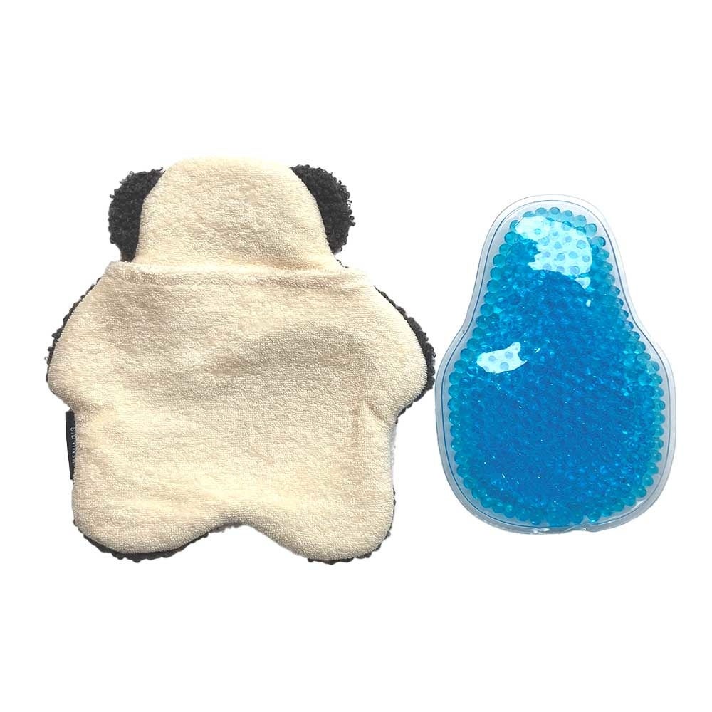 冷やしたジェルパックを背中部分に入れて使用します