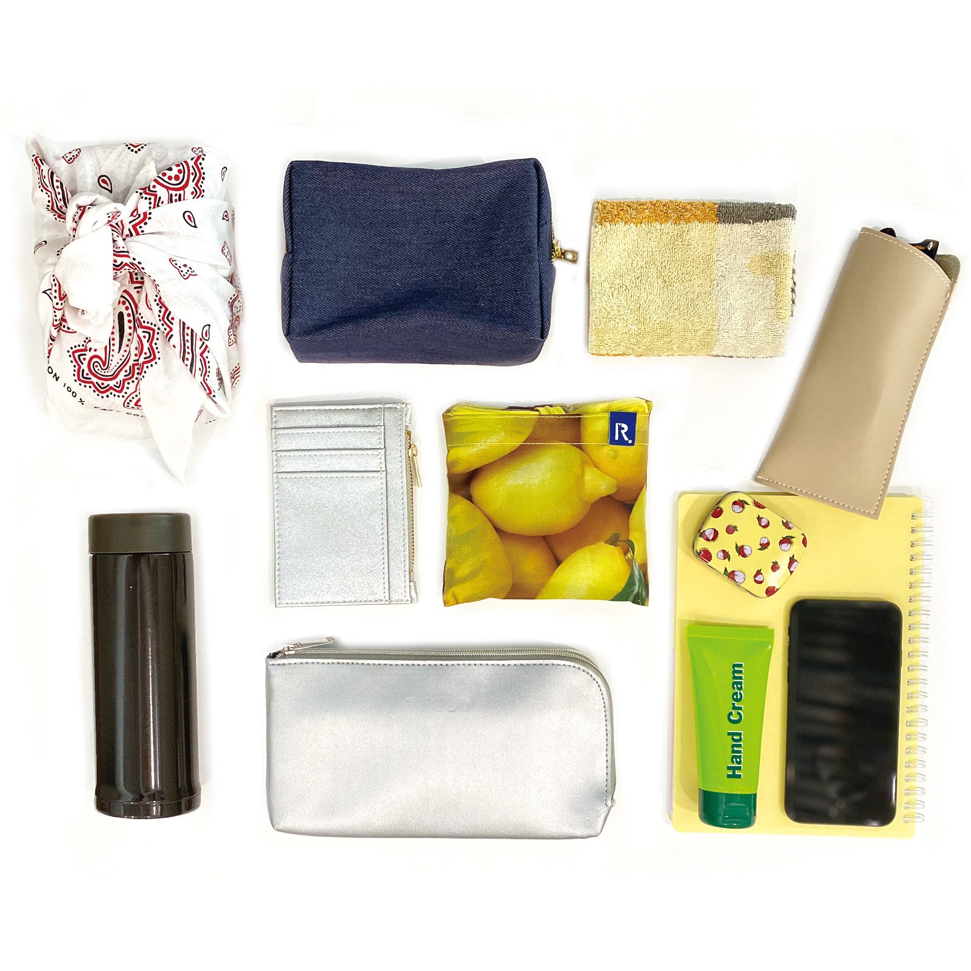 さまざまな形の荷物も すっきり収納できます。