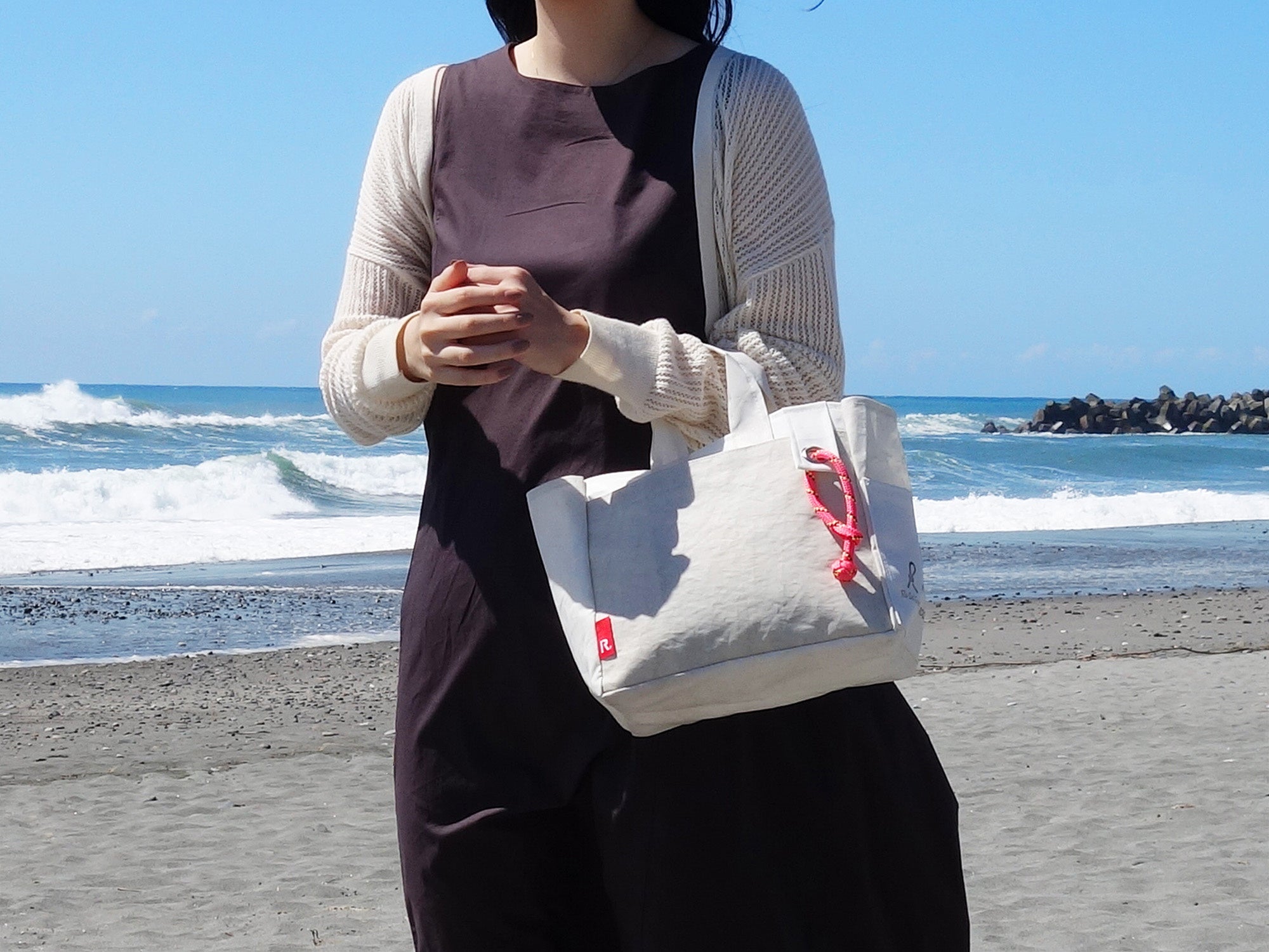 ベーシックなミニトート。